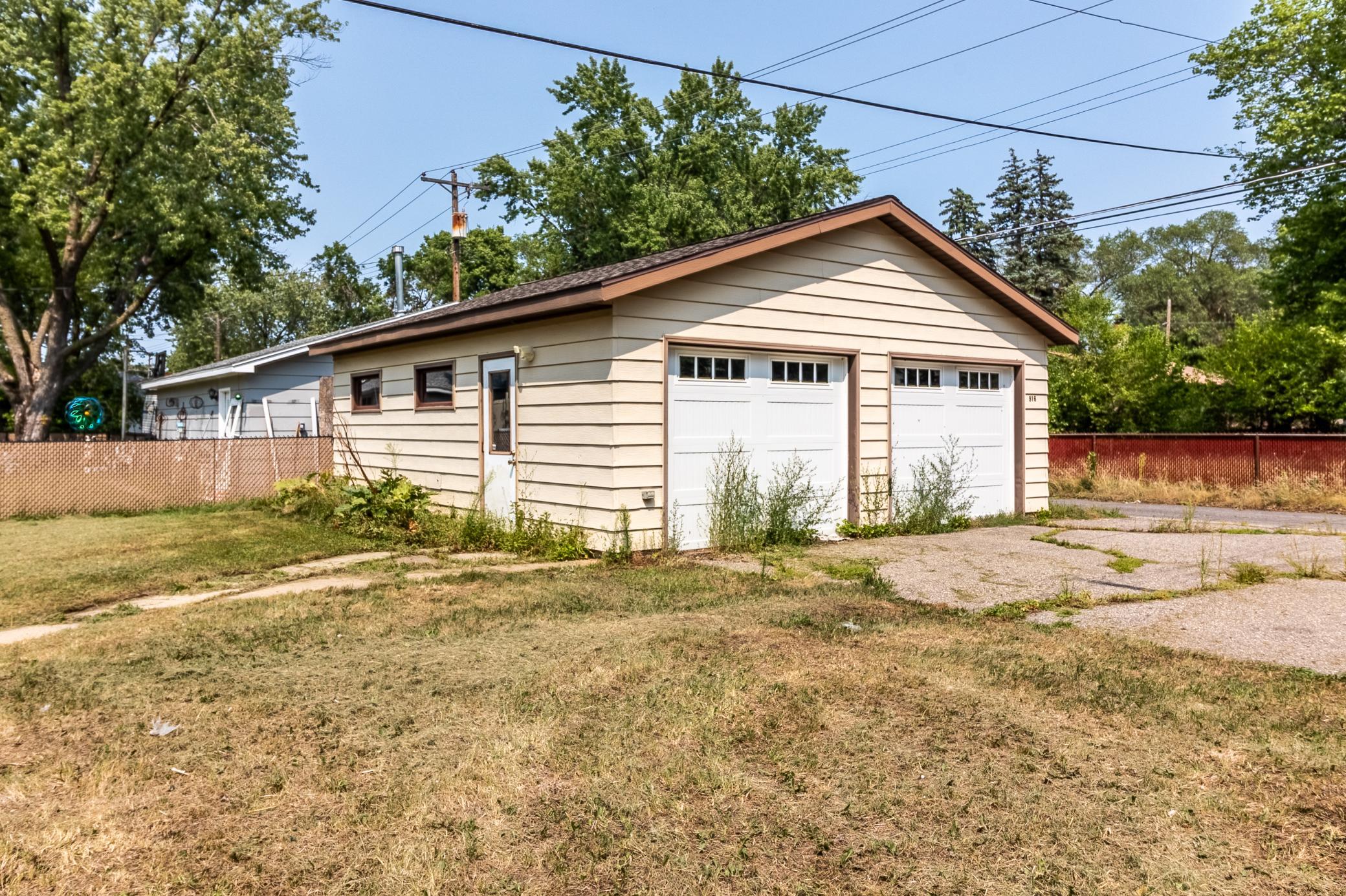 916 34th Avenue N Property Photo 16
