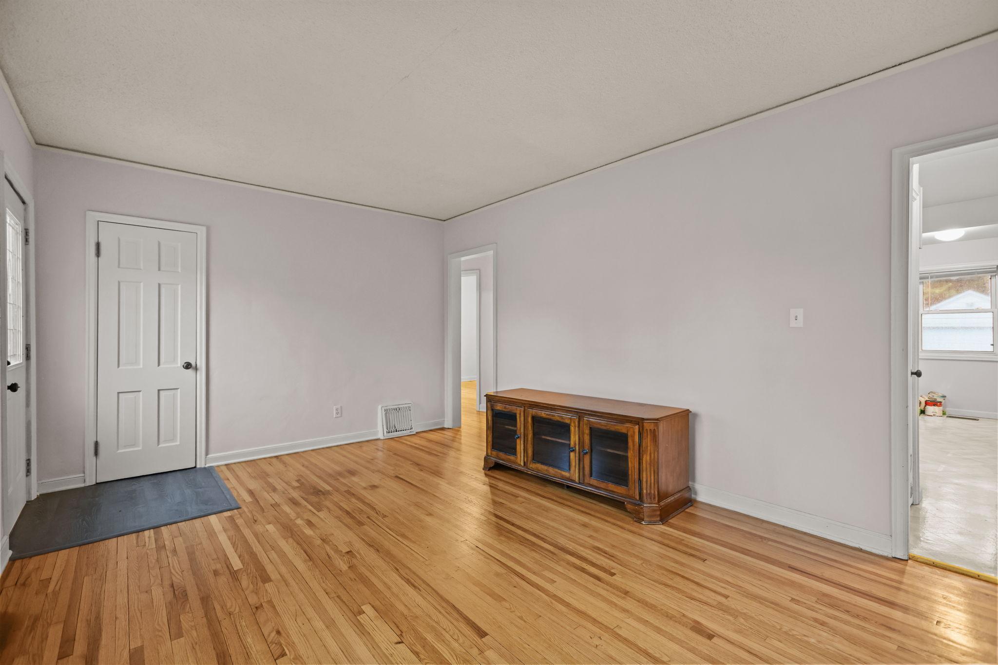 5000 Fairview Avenue N Property Photo 8