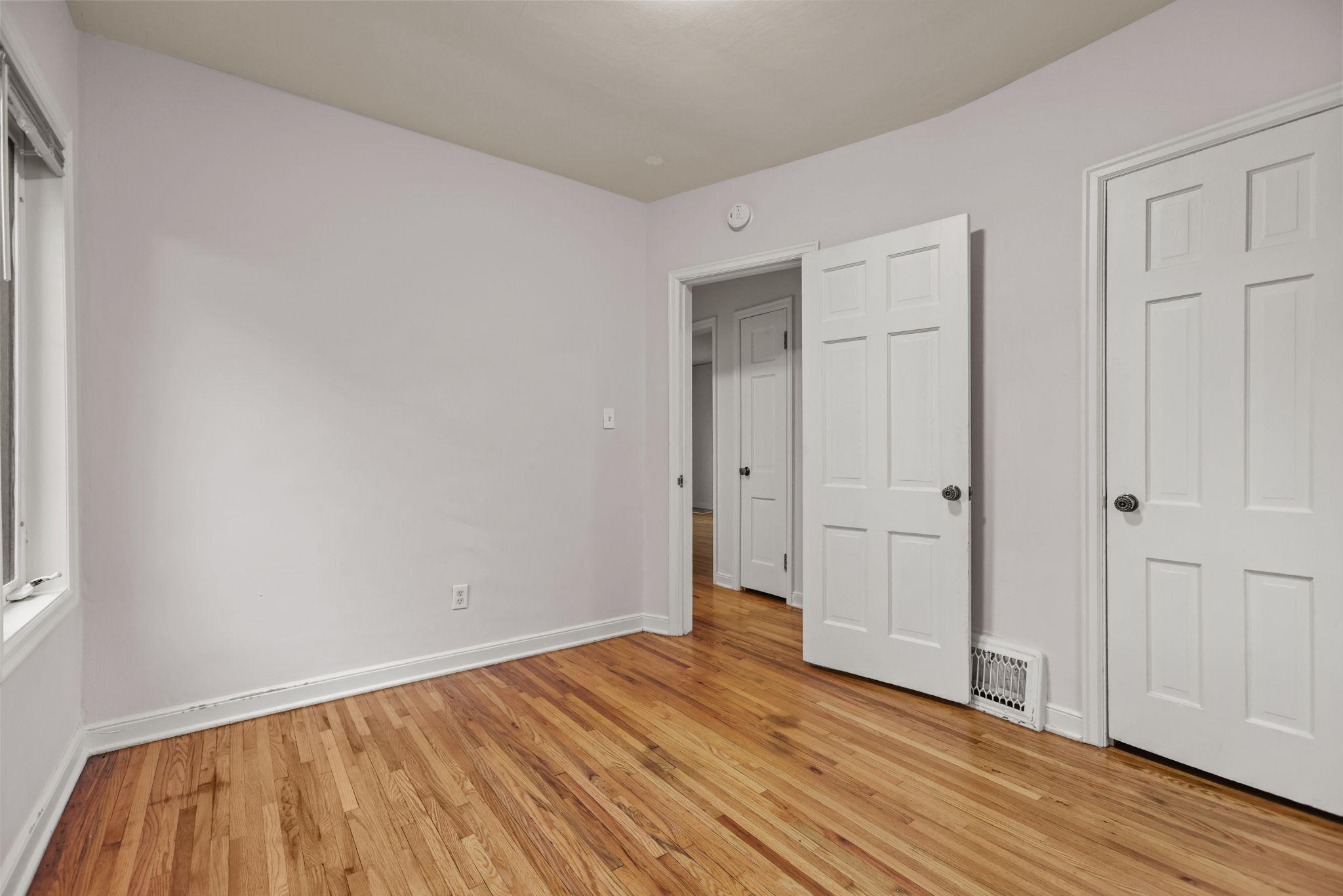 5000 Fairview Avenue N Property Photo 14
