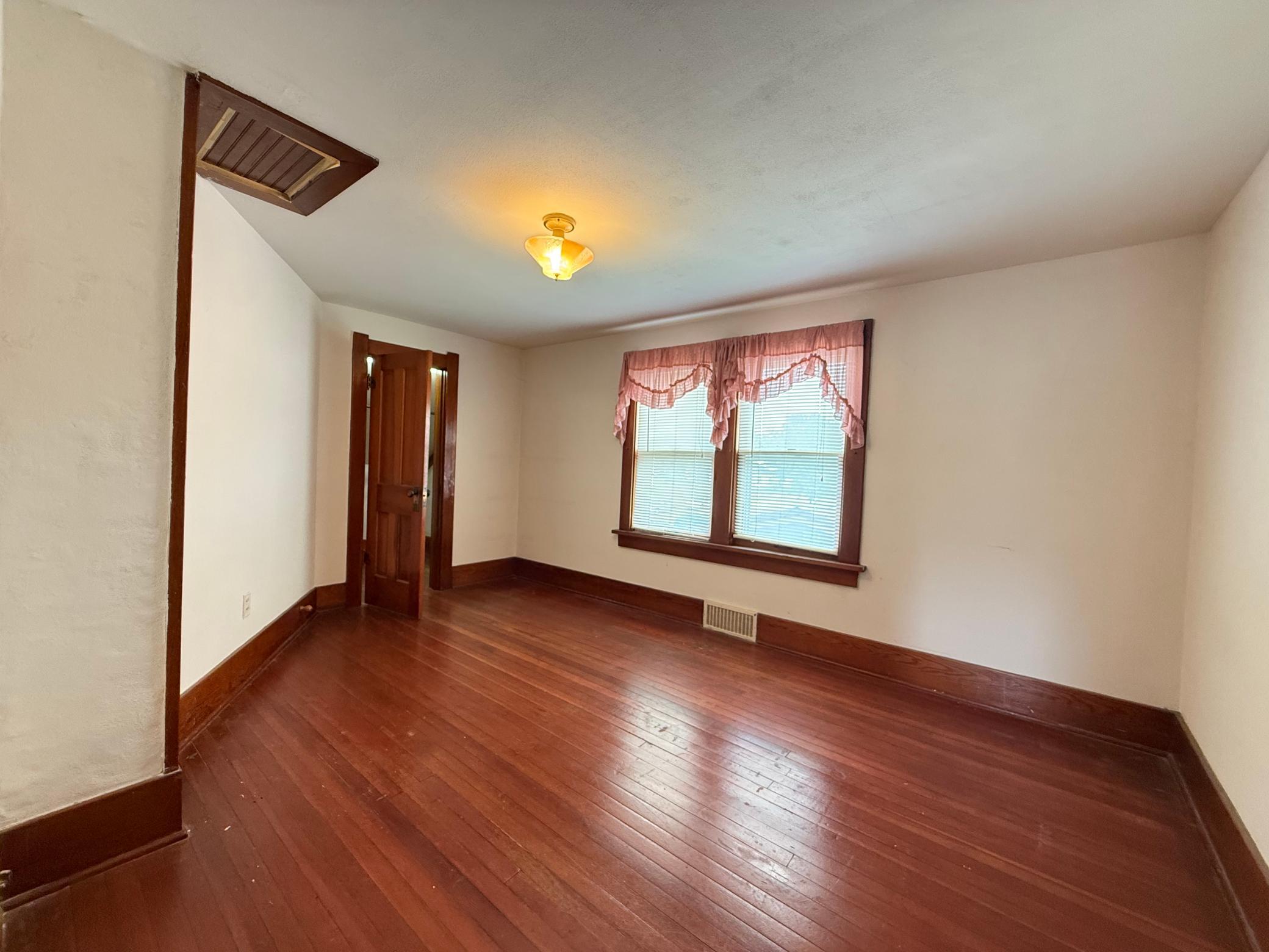 314 S Grant Street Property Photo 14