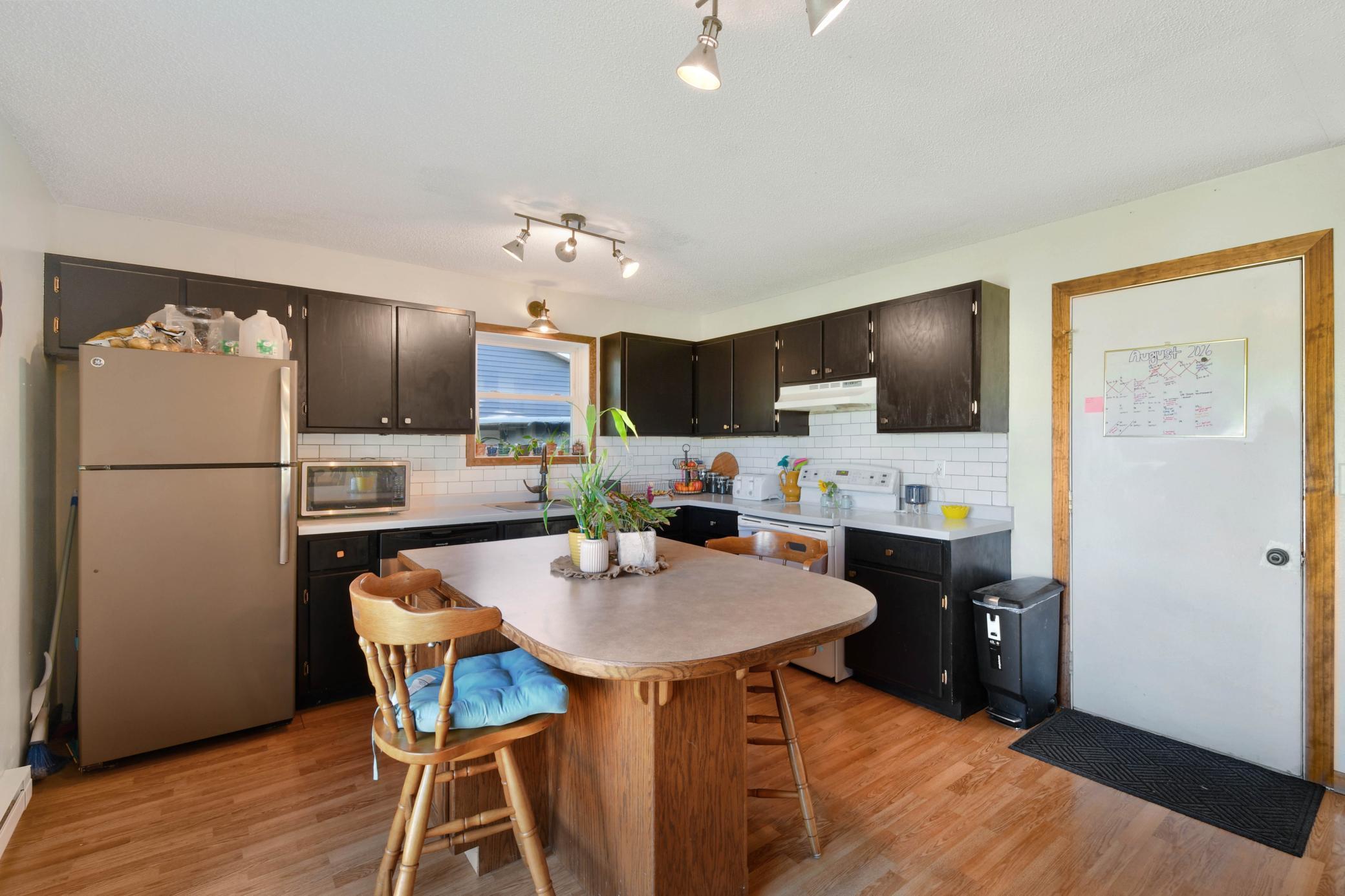 509 4th Street E Property Photo 9
