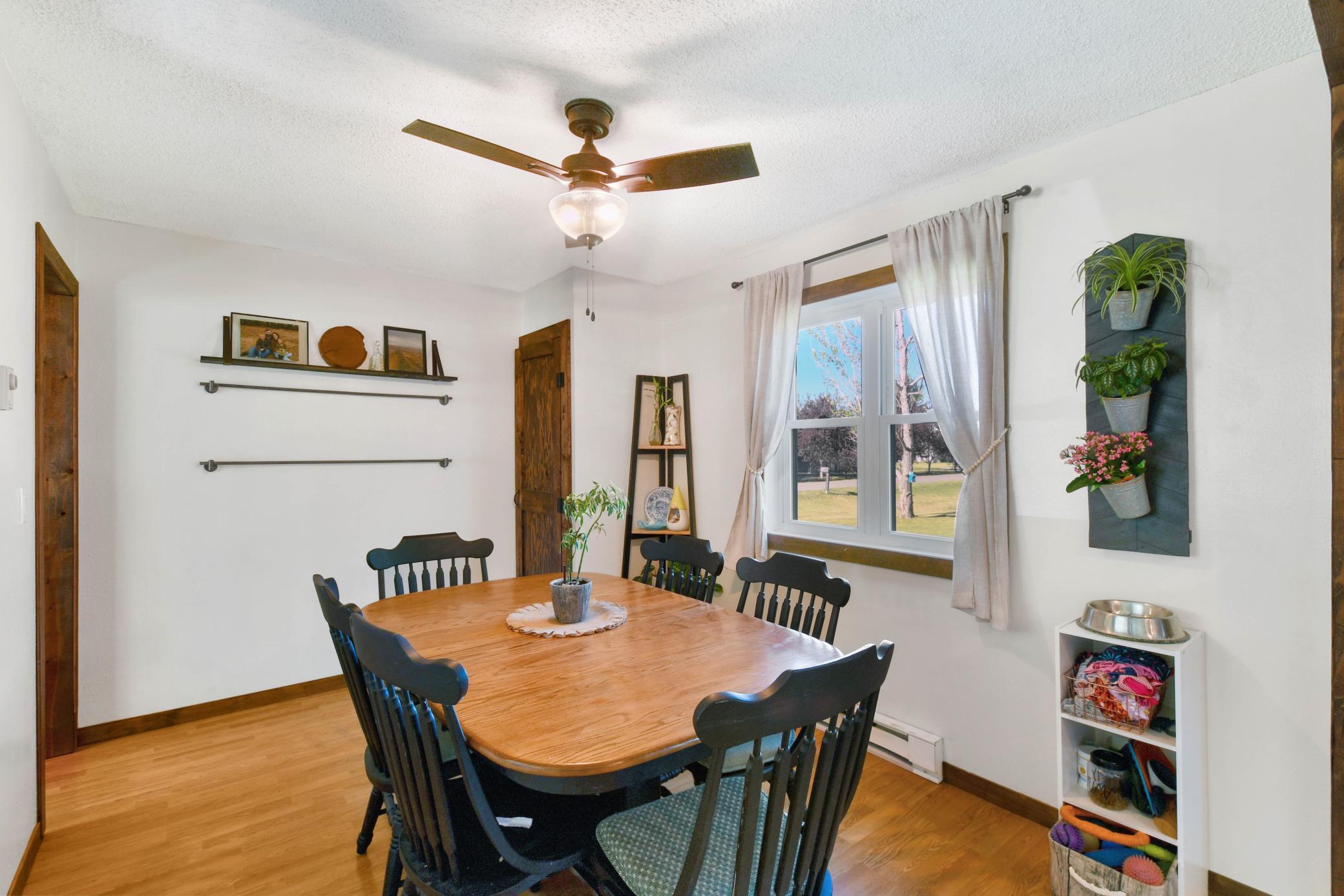 509 4th Street E Property Photo 13
