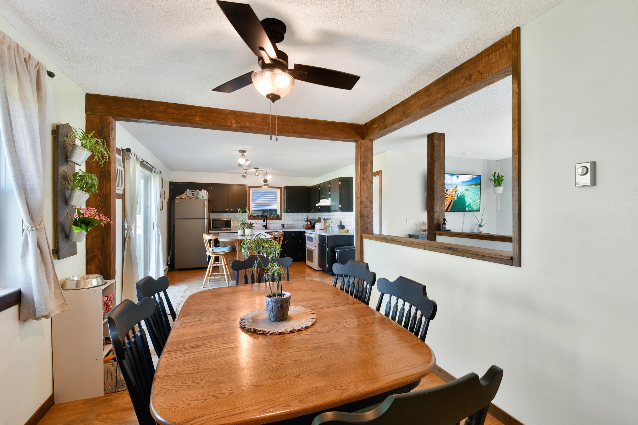 509 4th Street E Property Photo 15