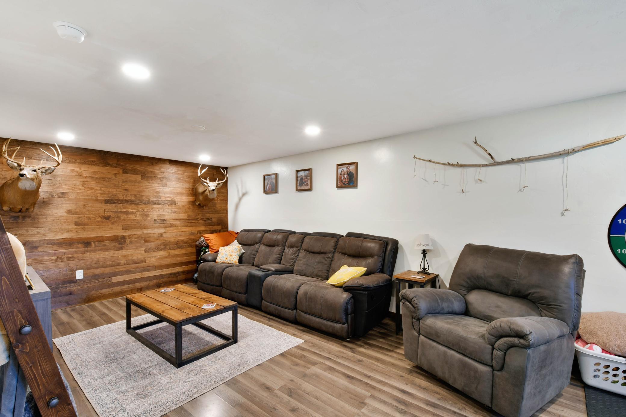 509 4th Street E Property Photo 28