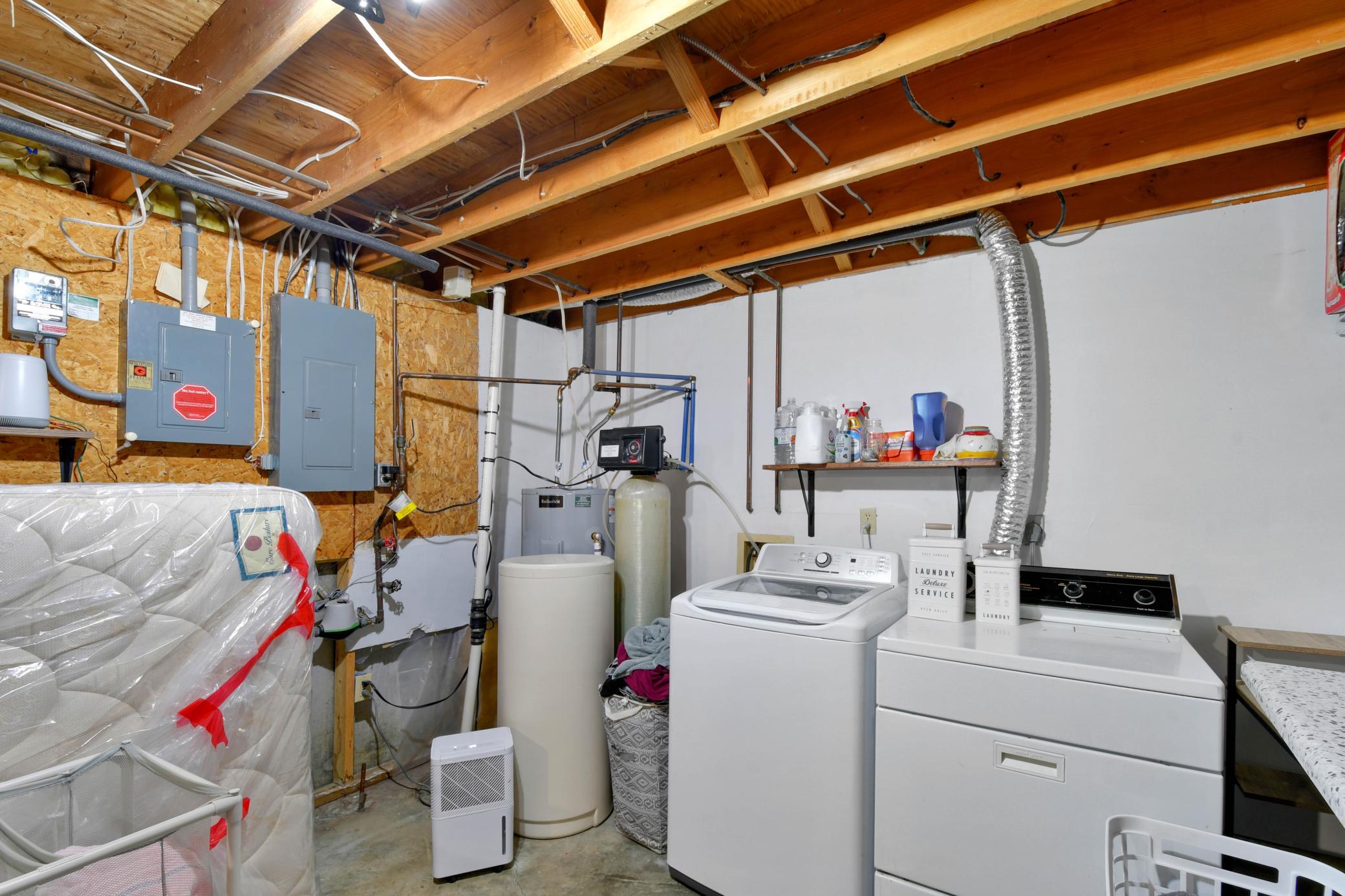 509 4th Street E Property Photo 43