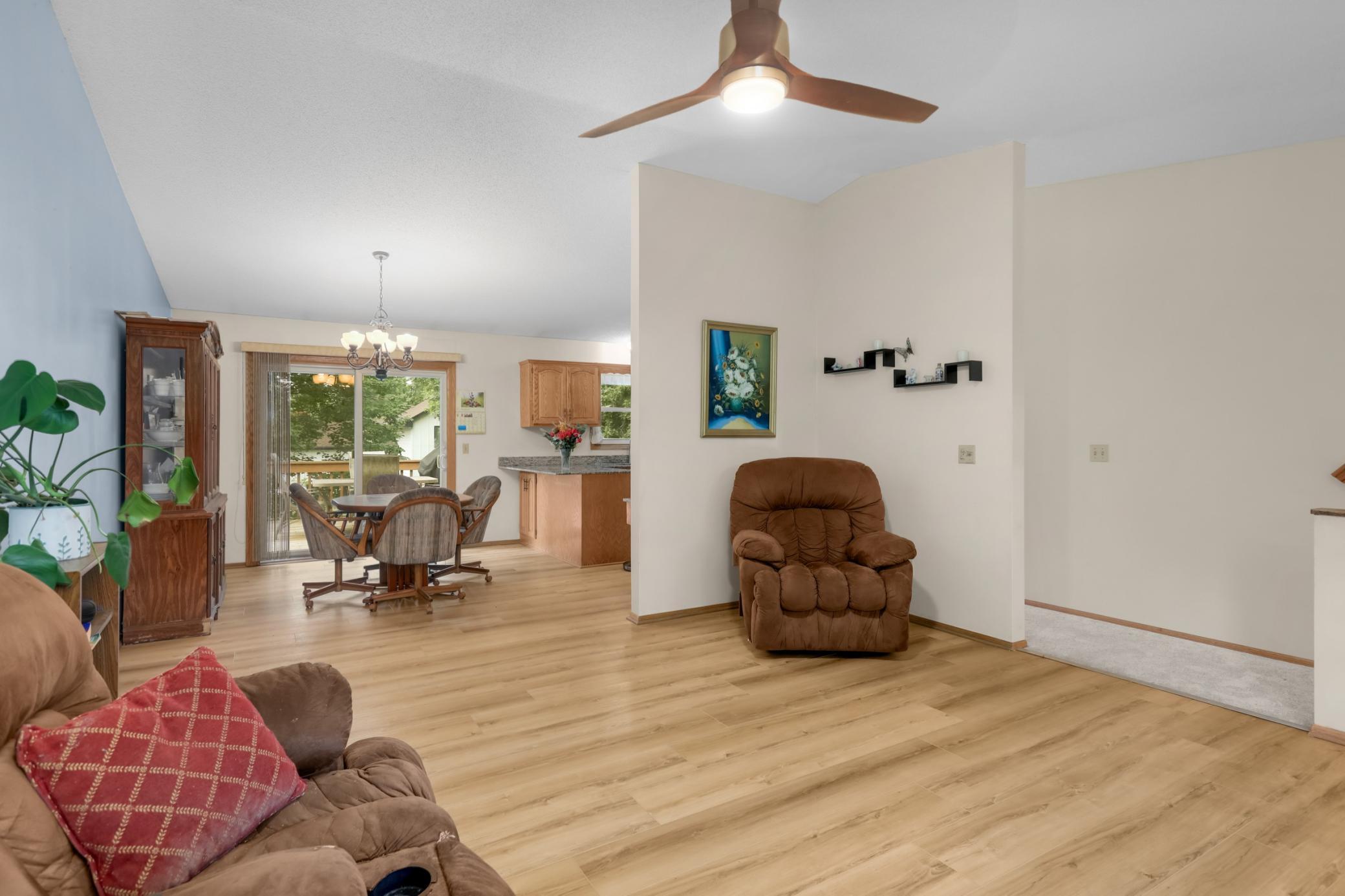 2403 96th Way Property Photo 4