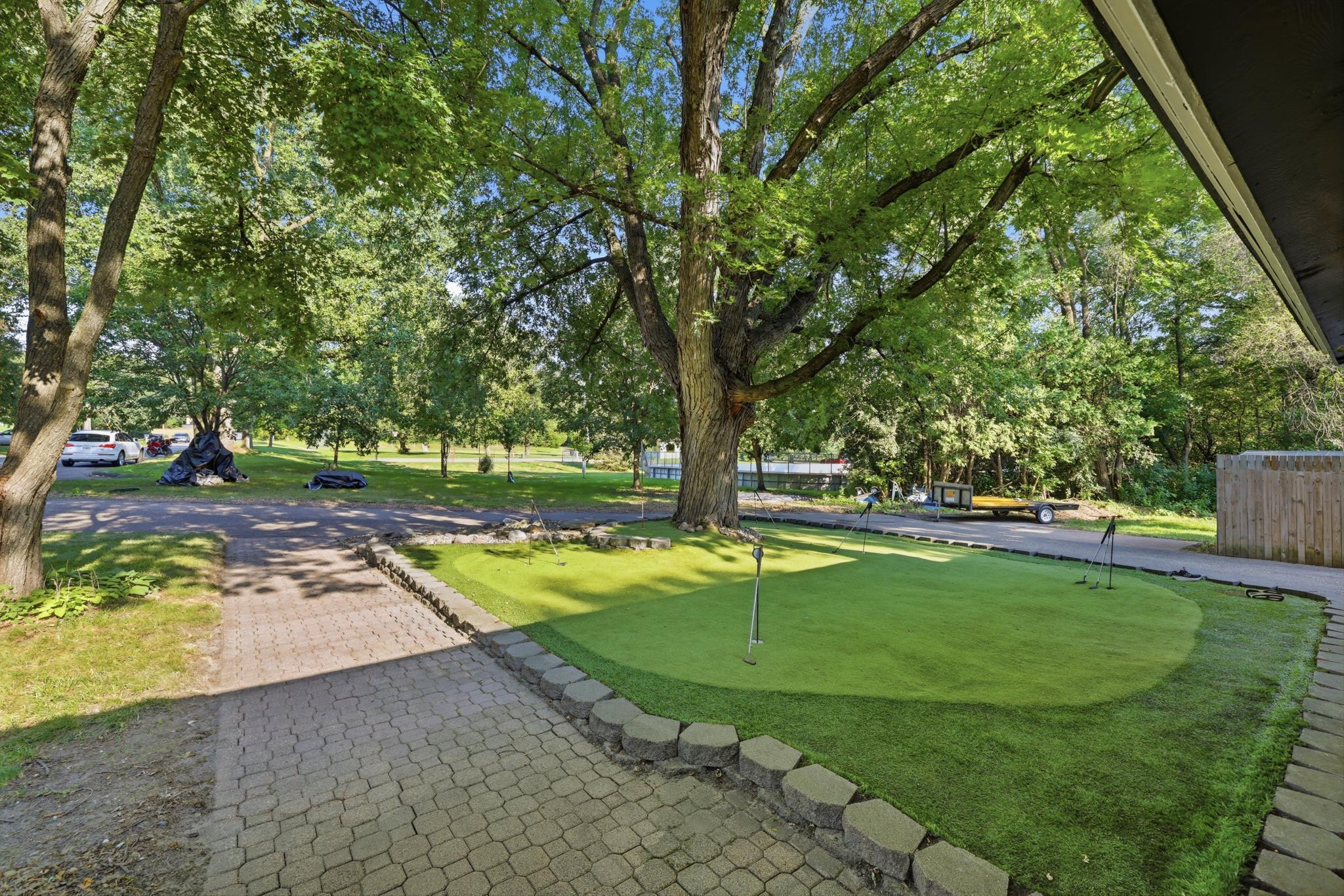 14823 Walker Place Property Photo 4