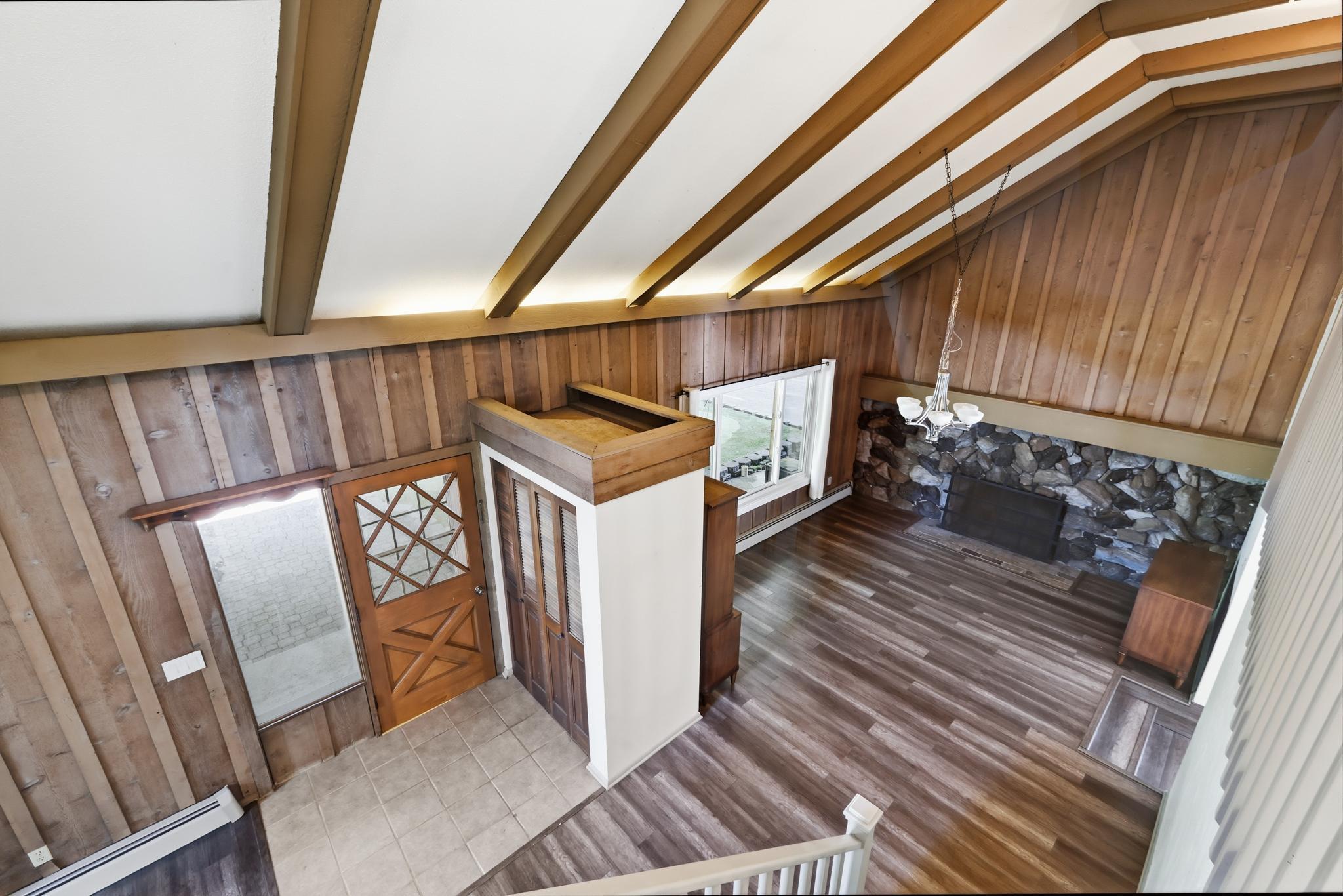 14823 Walker Place Property Photo 9