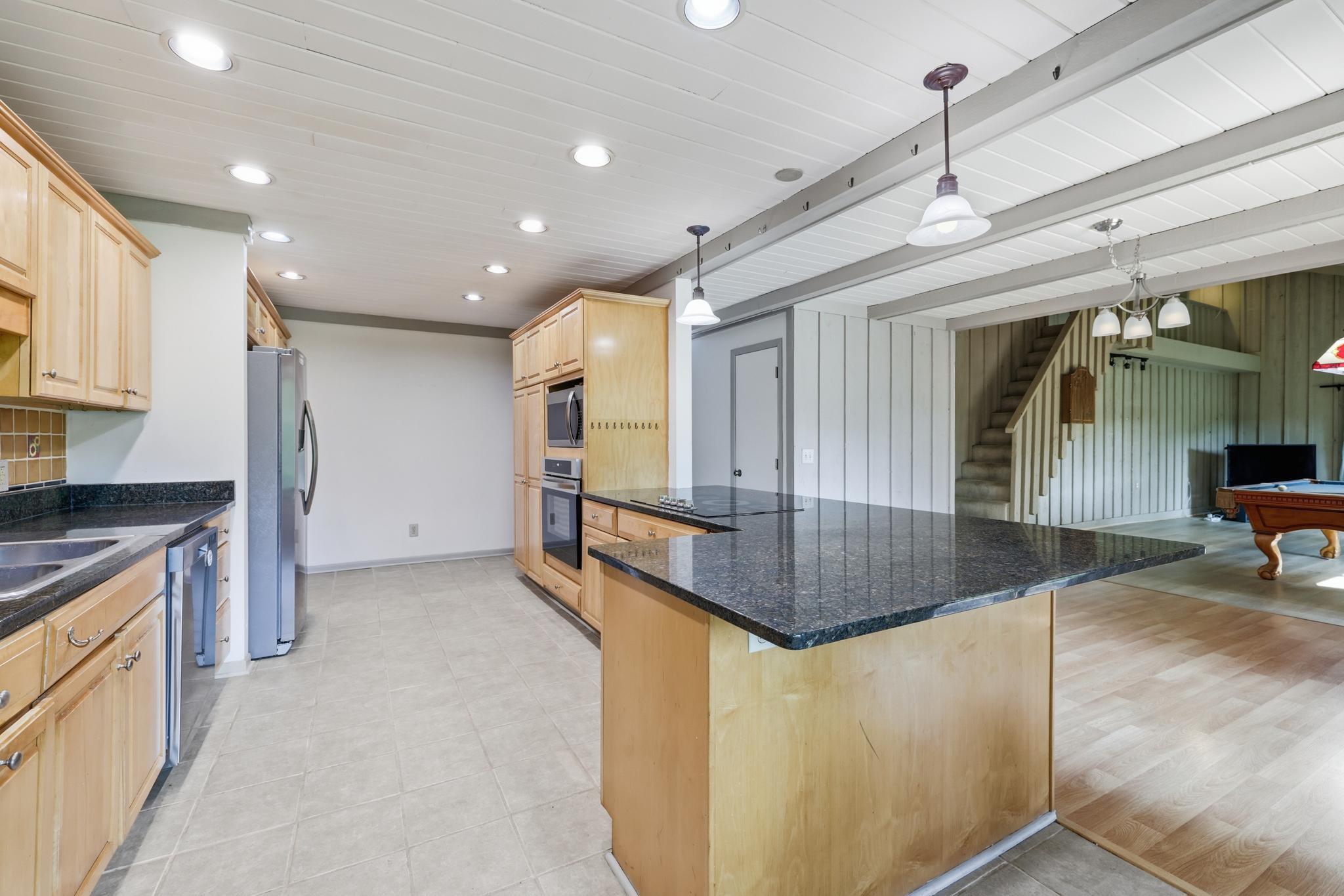 14823 Walker Place Property Photo 16