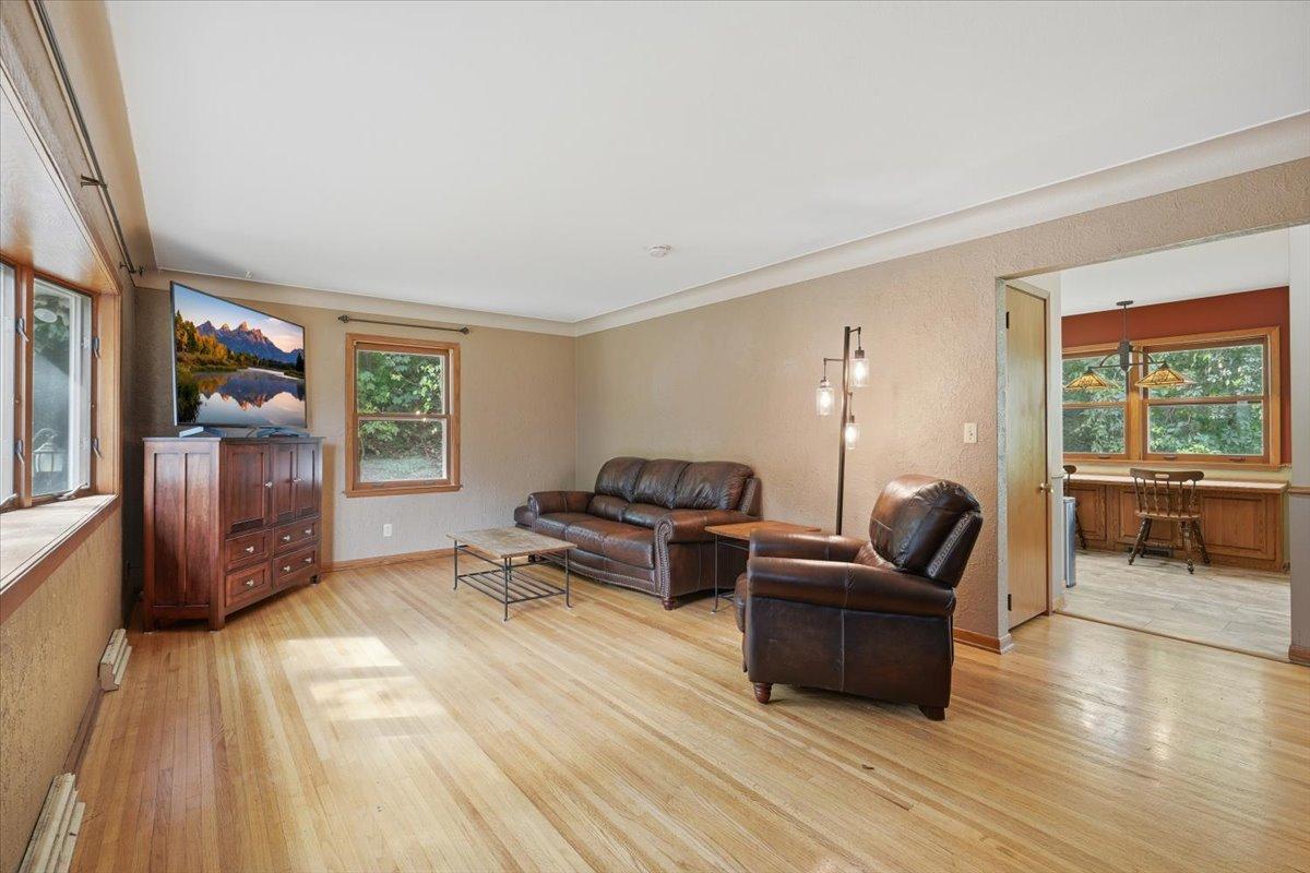 513 7th Street Property Photo 2