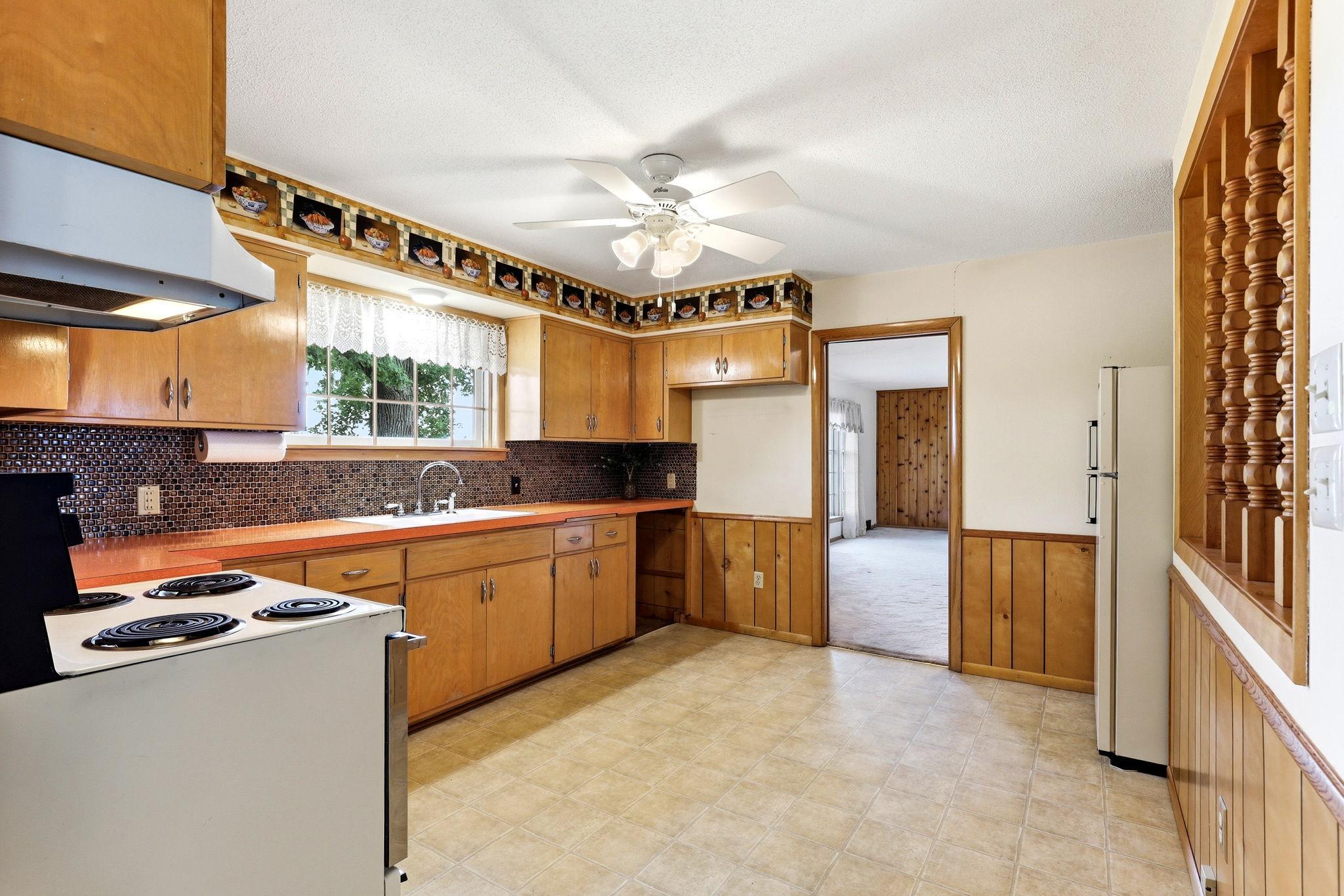 13176 Point Douglas Drive S Property Photo 9