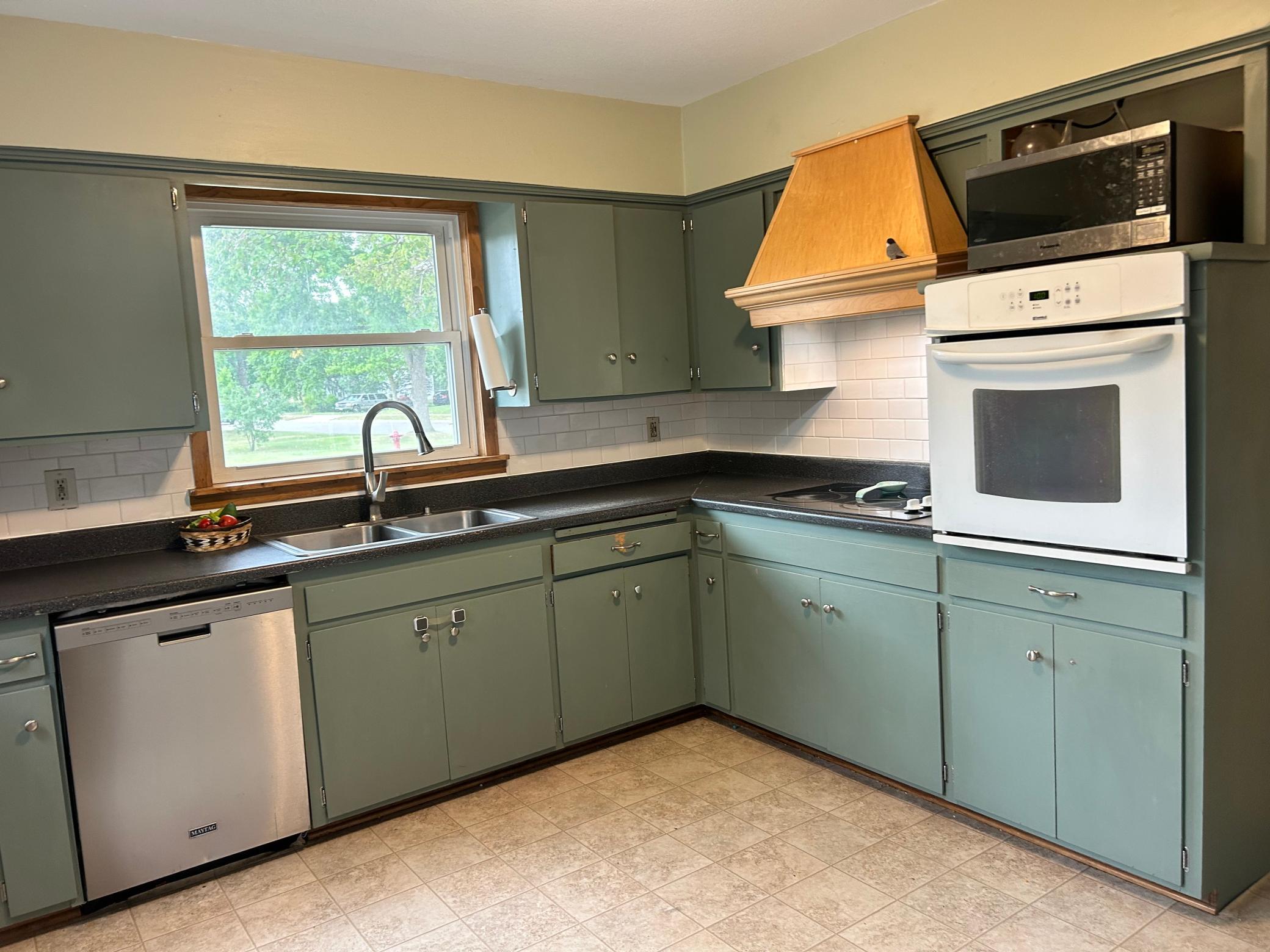 204 Homecrest Avenue Se Property Photo 3