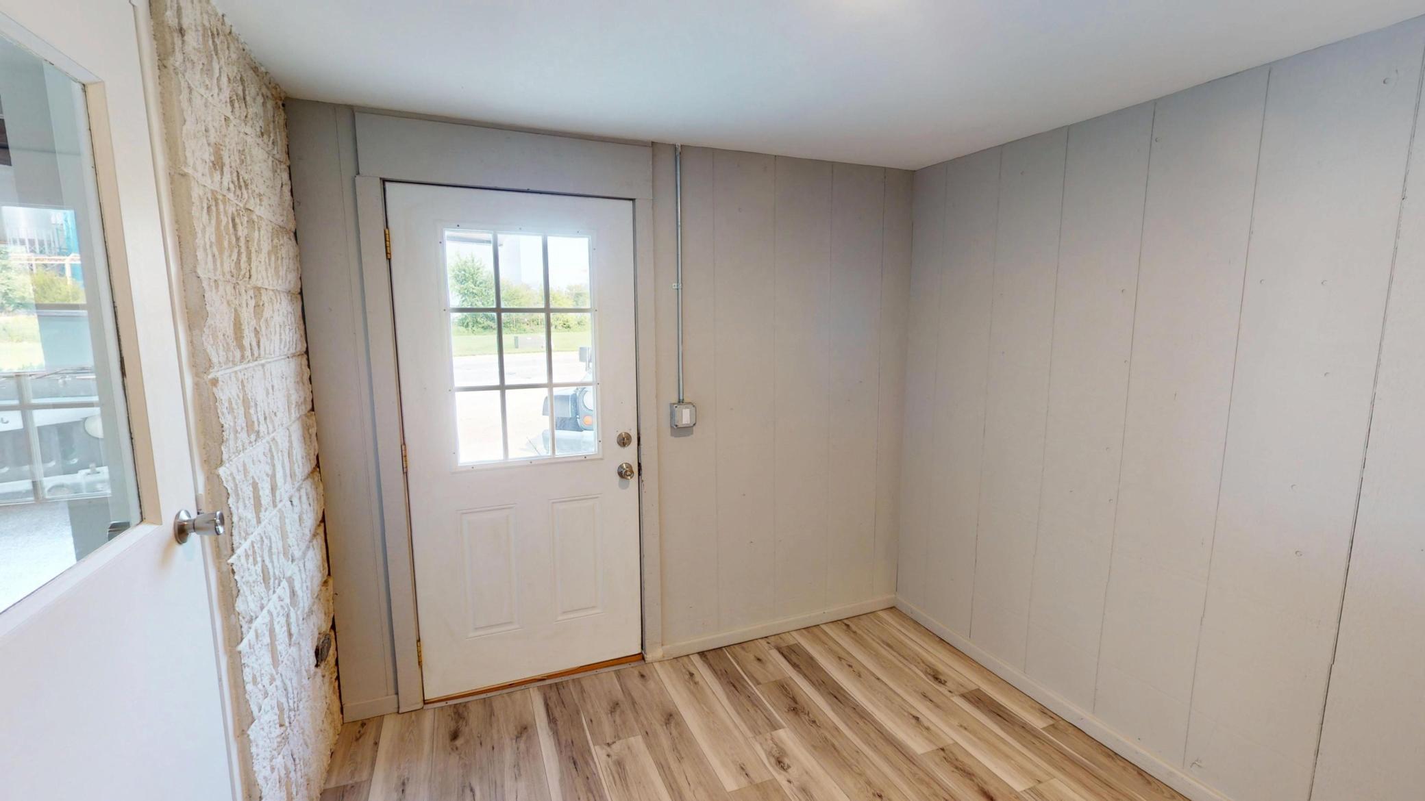 112 Highway Avenue S Property Photo 26