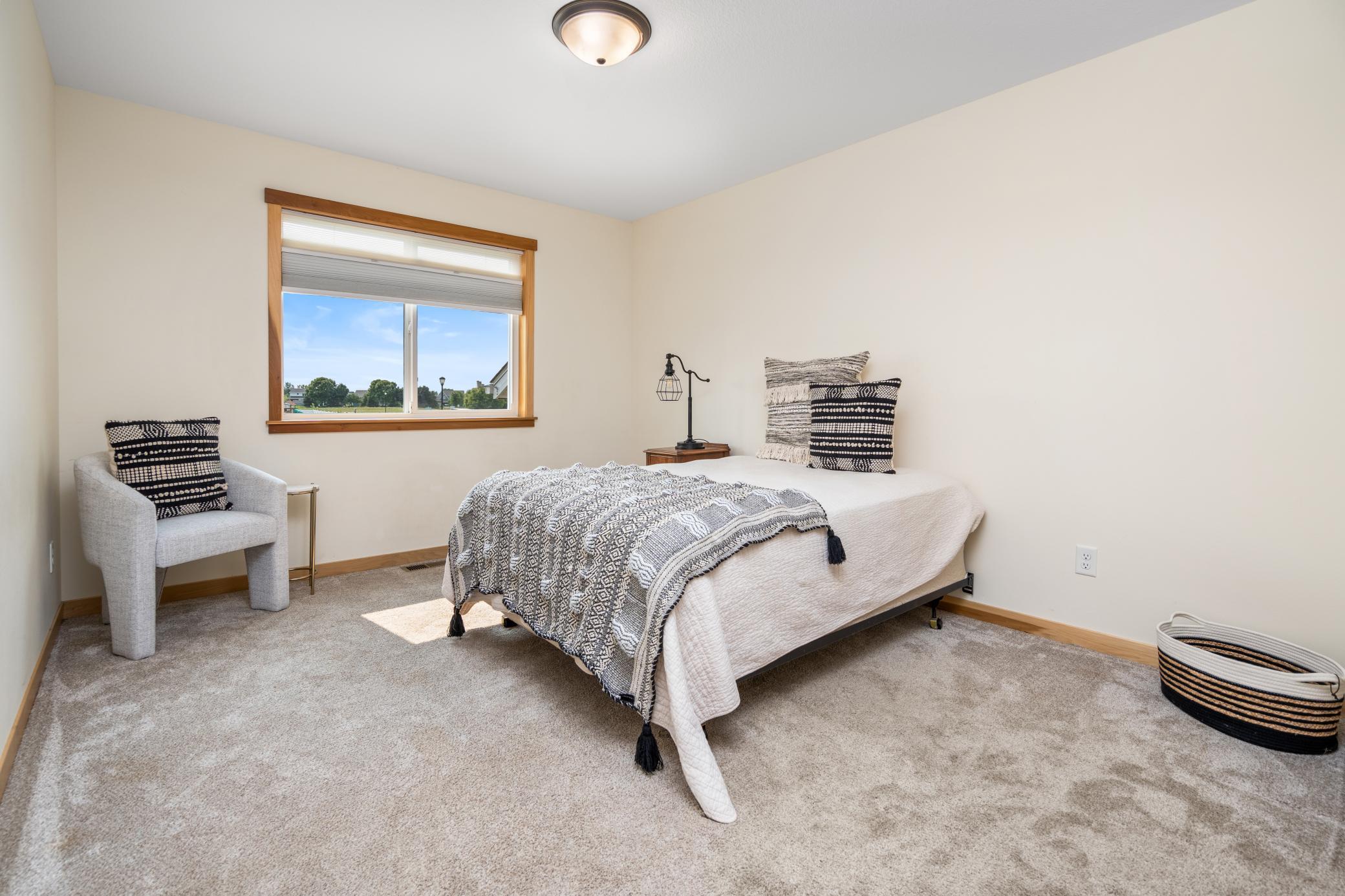 1312 Killdeer Avenue S Property Photo 15