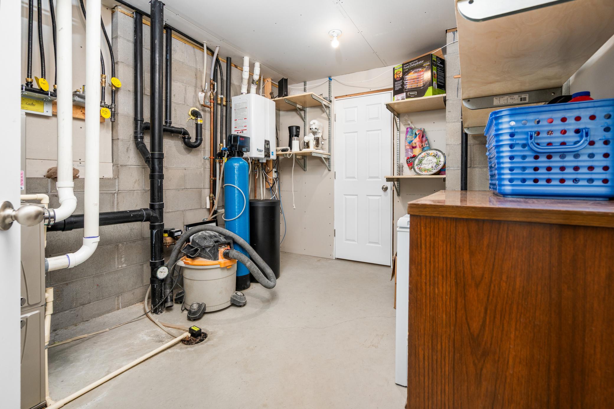1312 Killdeer Avenue S Property Photo 24