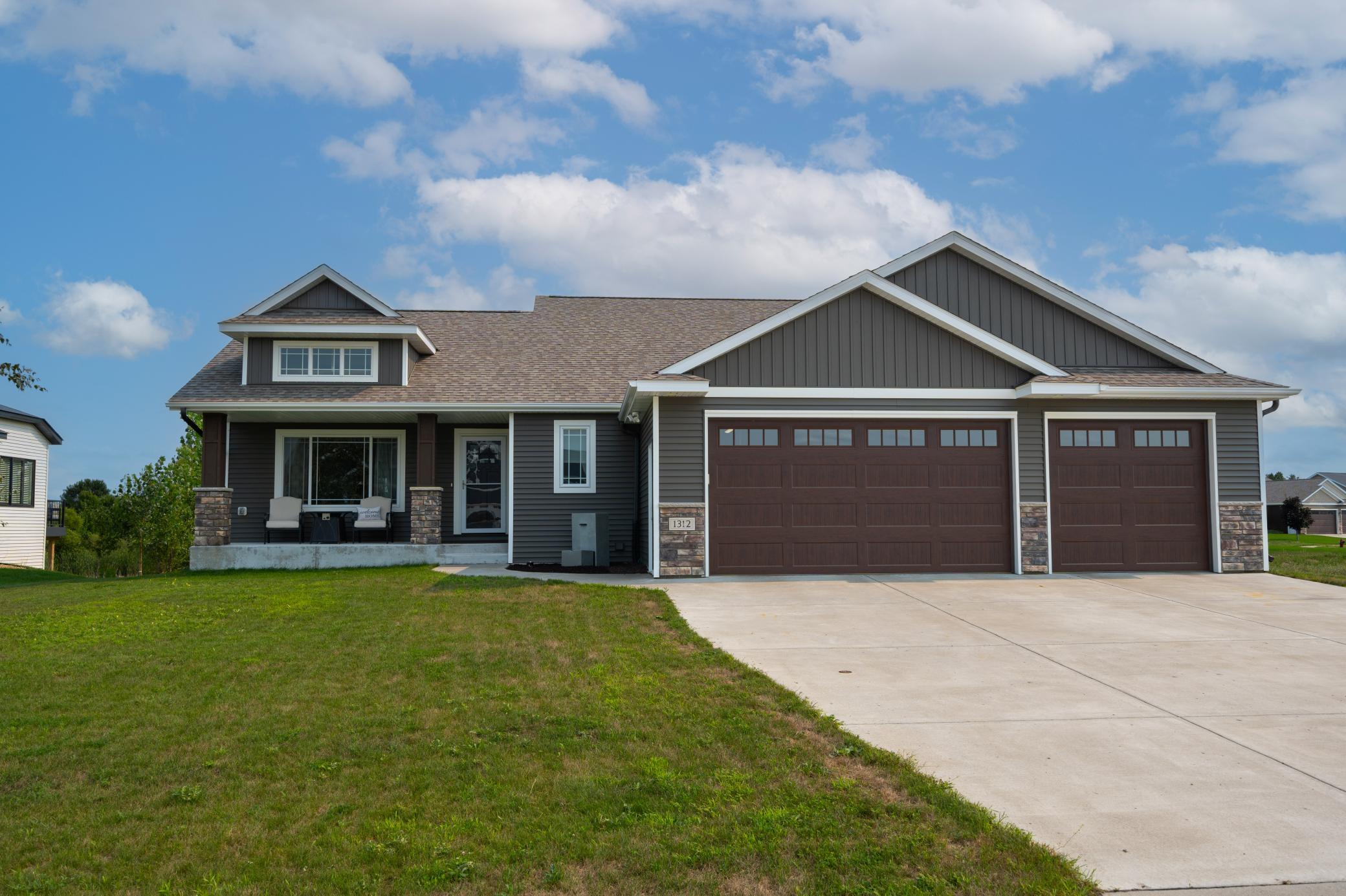 1312 Killdeer Avenue S Property Photo 27