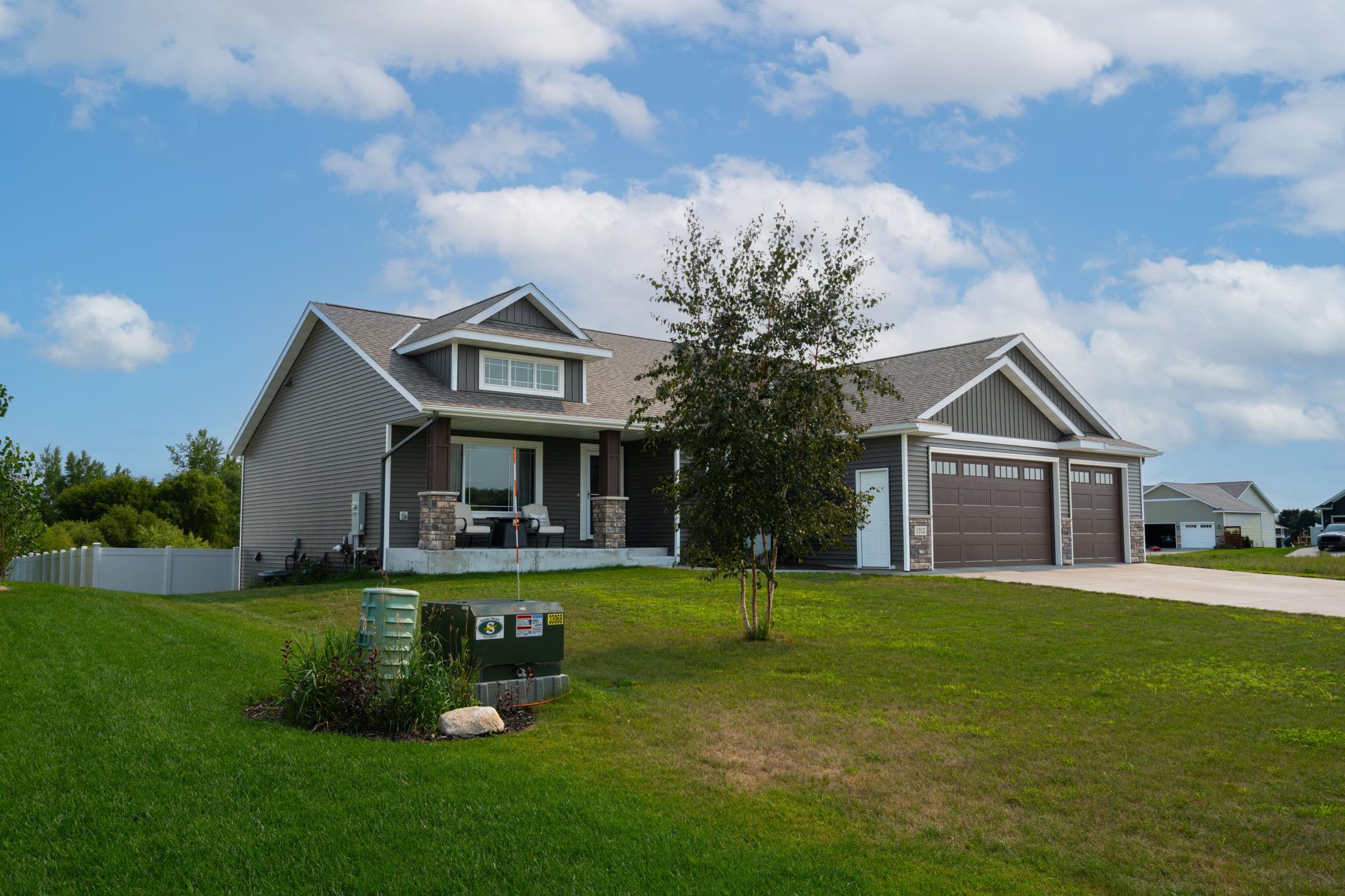 1312 Killdeer Avenue S Property Photo 29