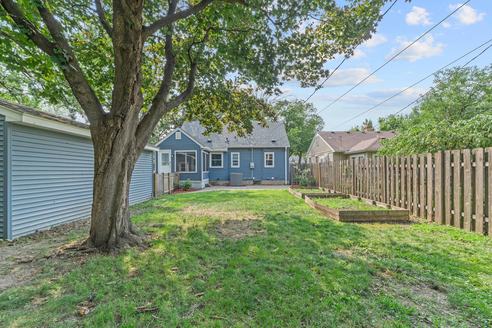 7041 Garfield Avenue Property Photo 40
