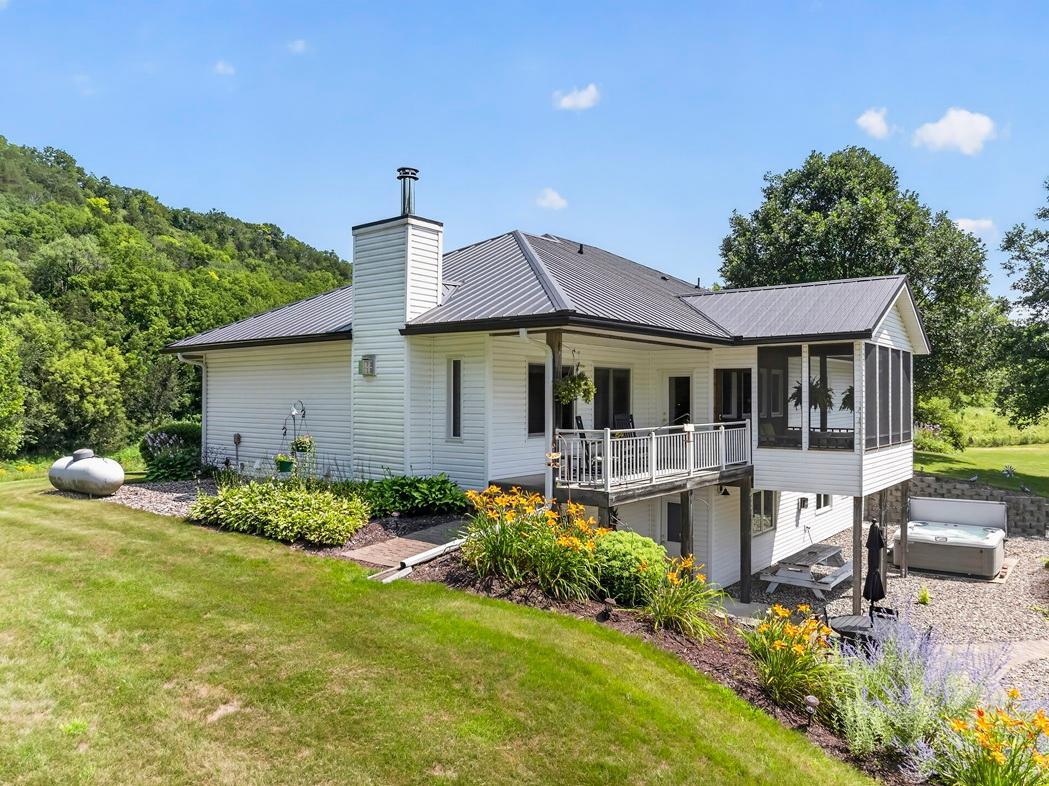 42112 State Highway 30 Property Photo 6