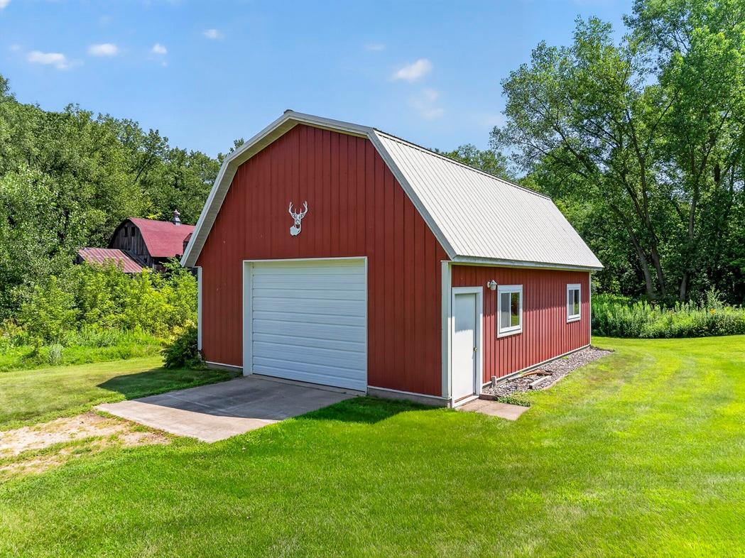 42112 State Highway 30 Property Photo 12