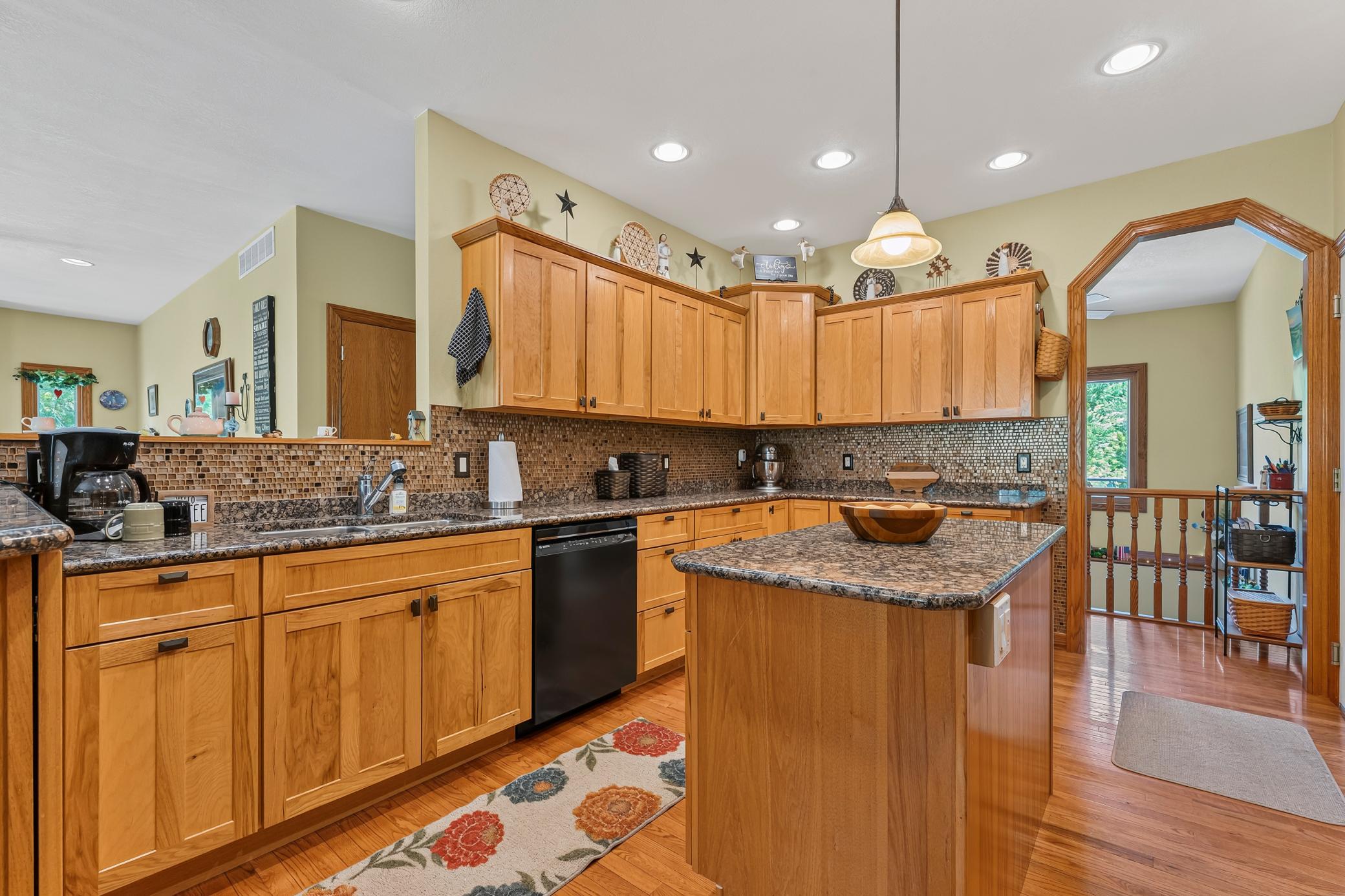 42112 State Highway 30 Property Photo 20