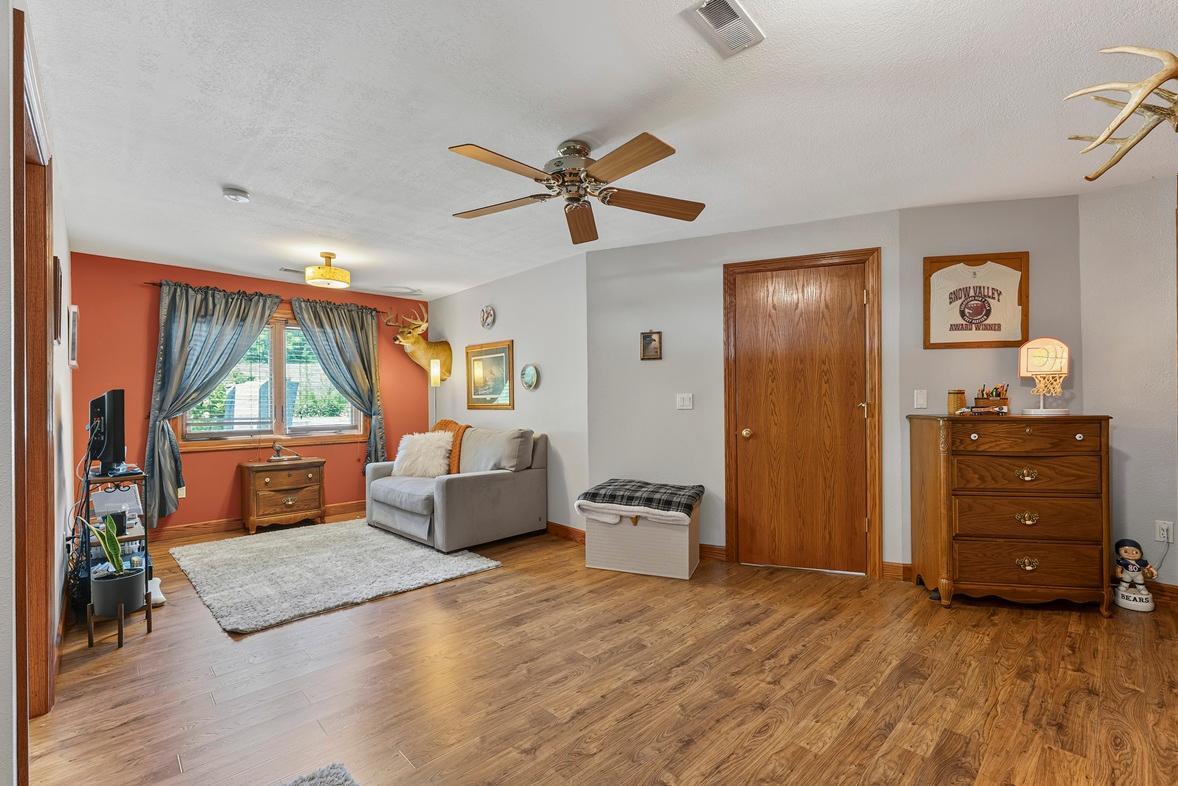 42112 State Highway 30 Property Photo 30
