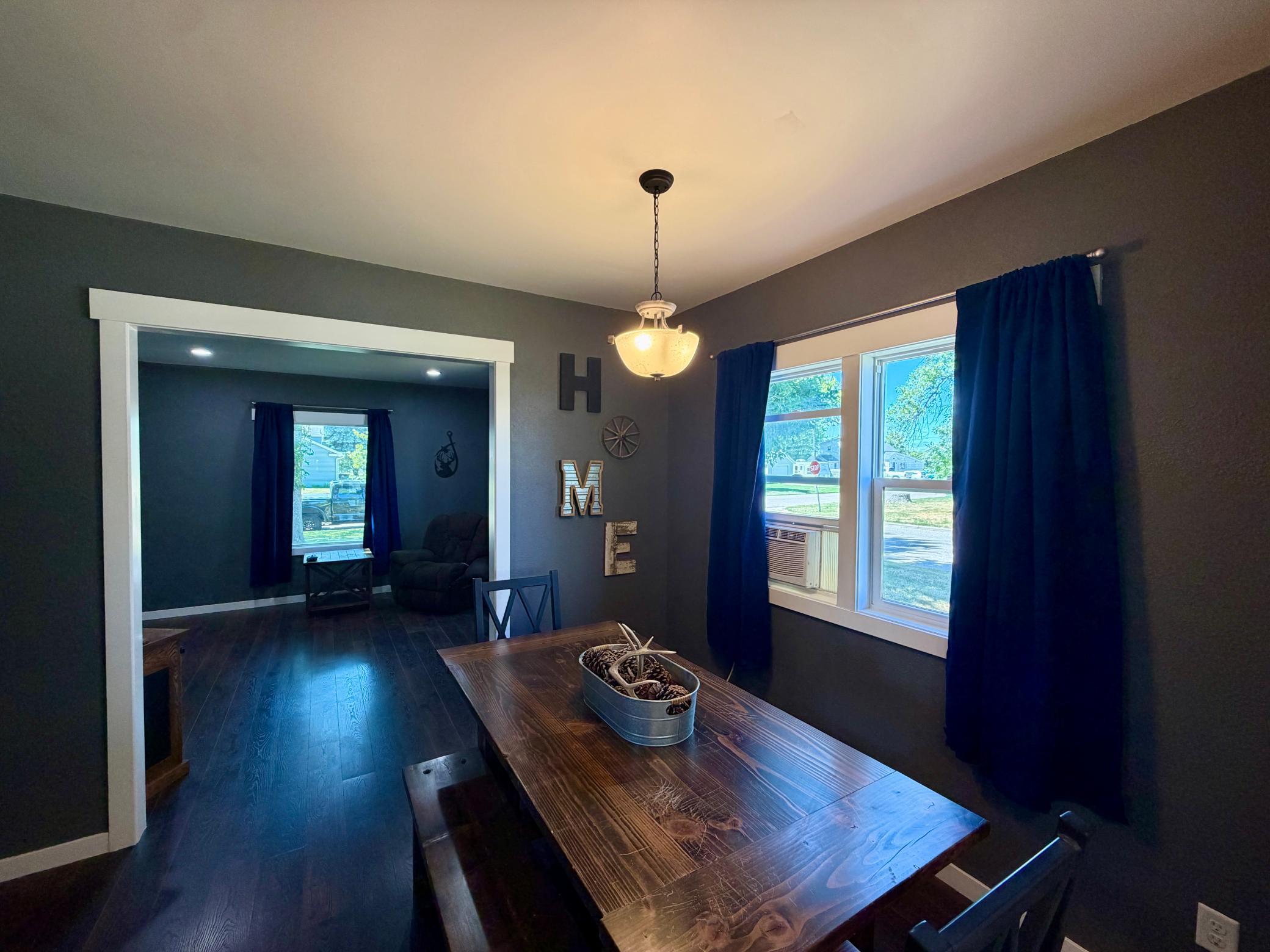 251 3rd Avenue N Property Photo 11