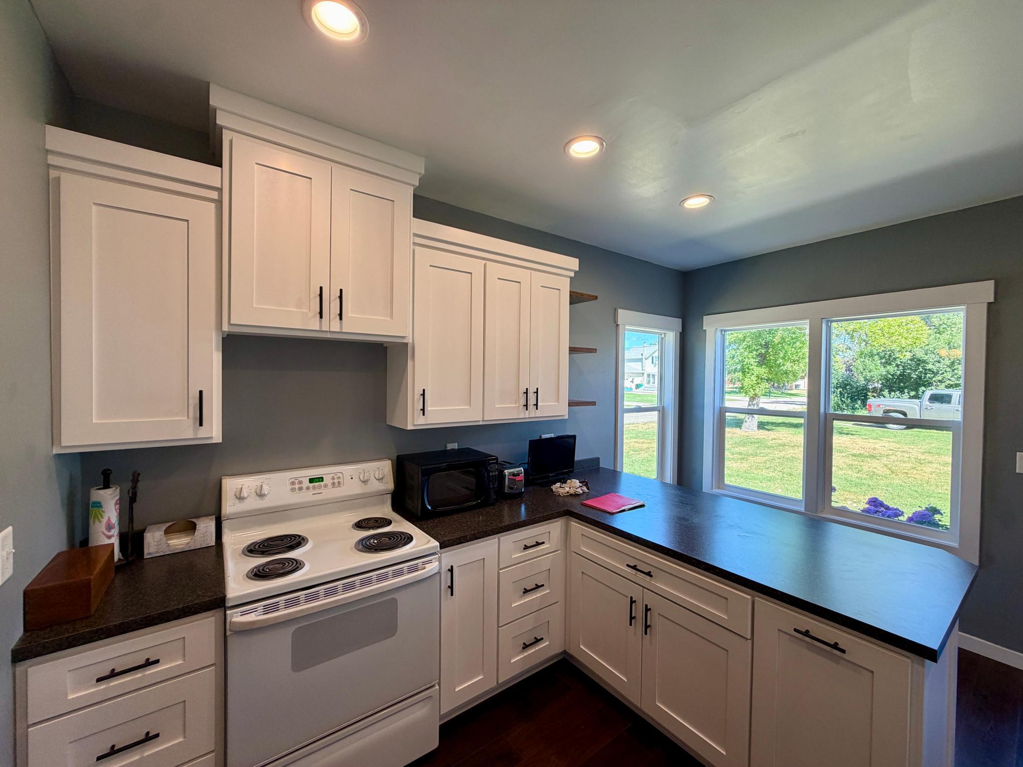 251 3rd Avenue N Property Photo 21