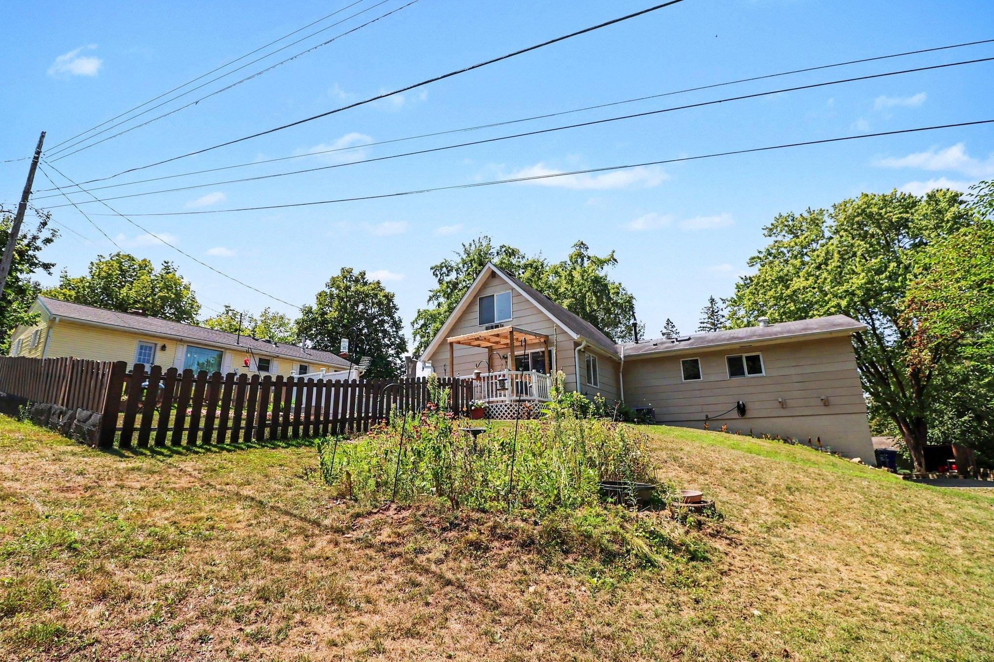 1537 Willow Drive Property Photo 32