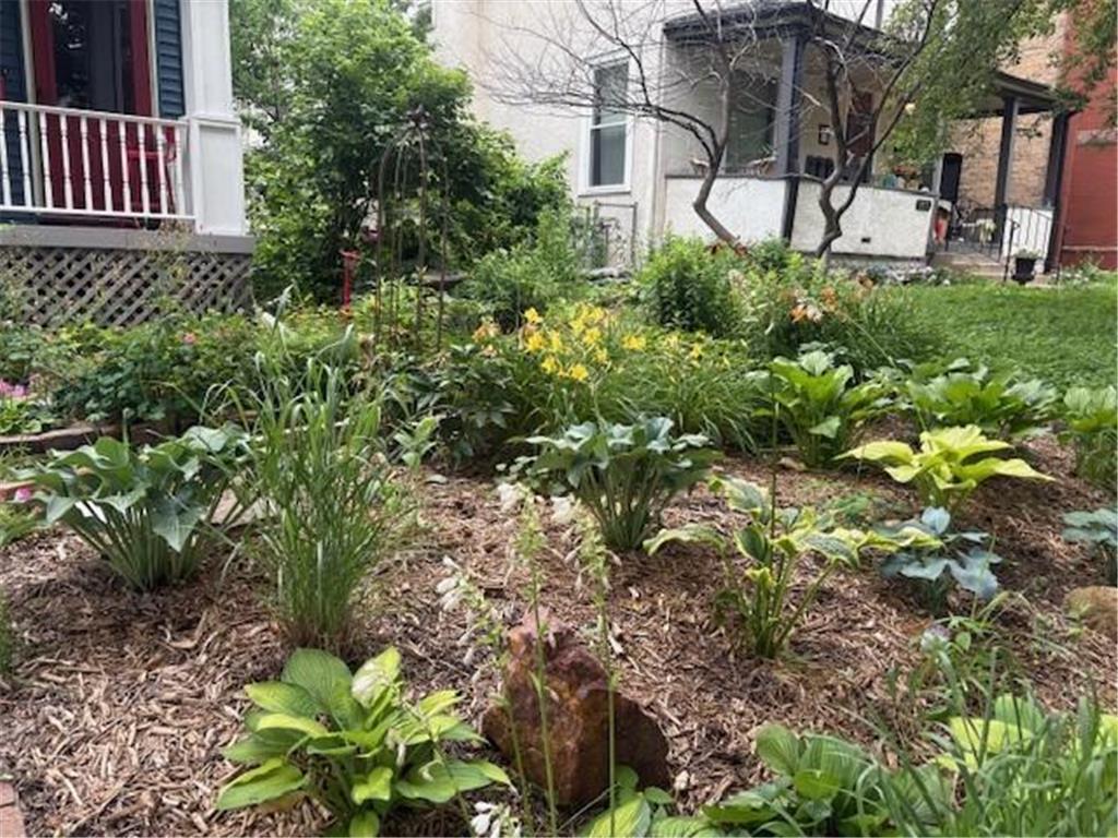 1604 Elliot Avenue Property Photo 3