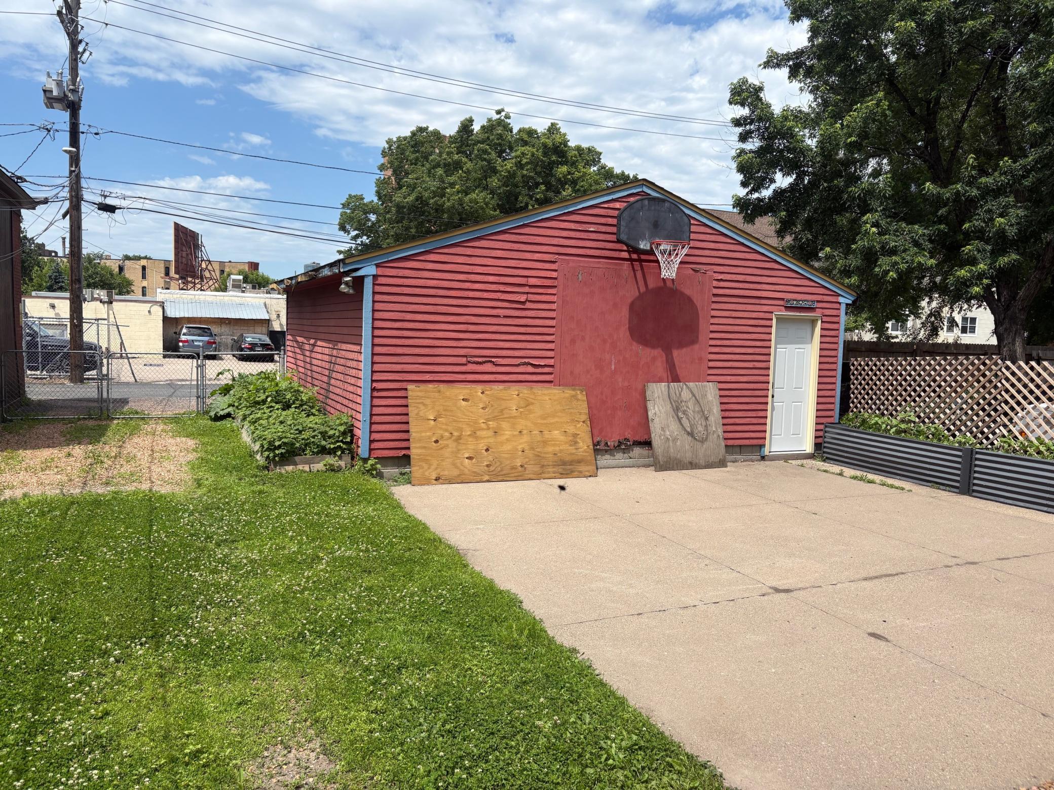 1604 Elliot Avenue Property Photo 17