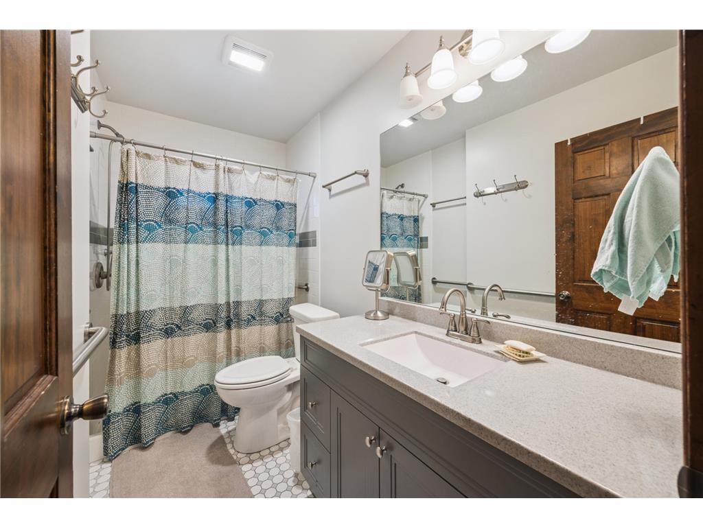 1604 Elliot Avenue Property Photo 24