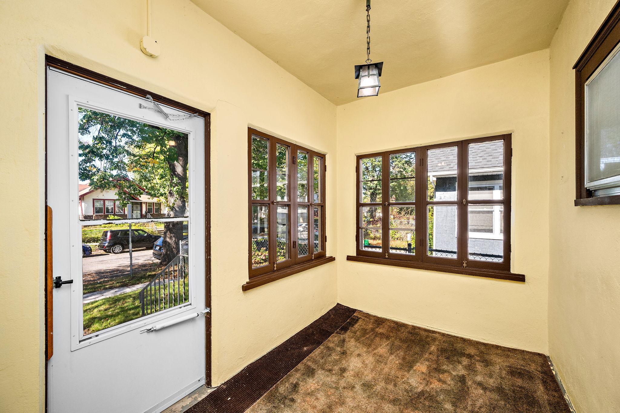 1324 Upton Avenue N Property Photo 3