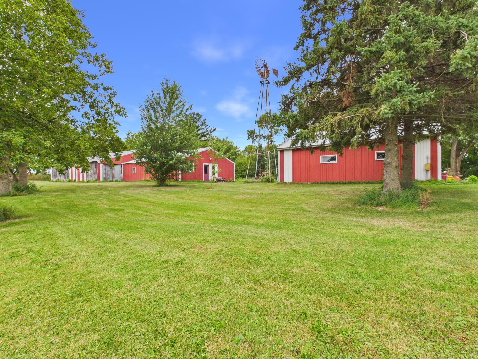 54592 Forest Boulevard Property Photo 12