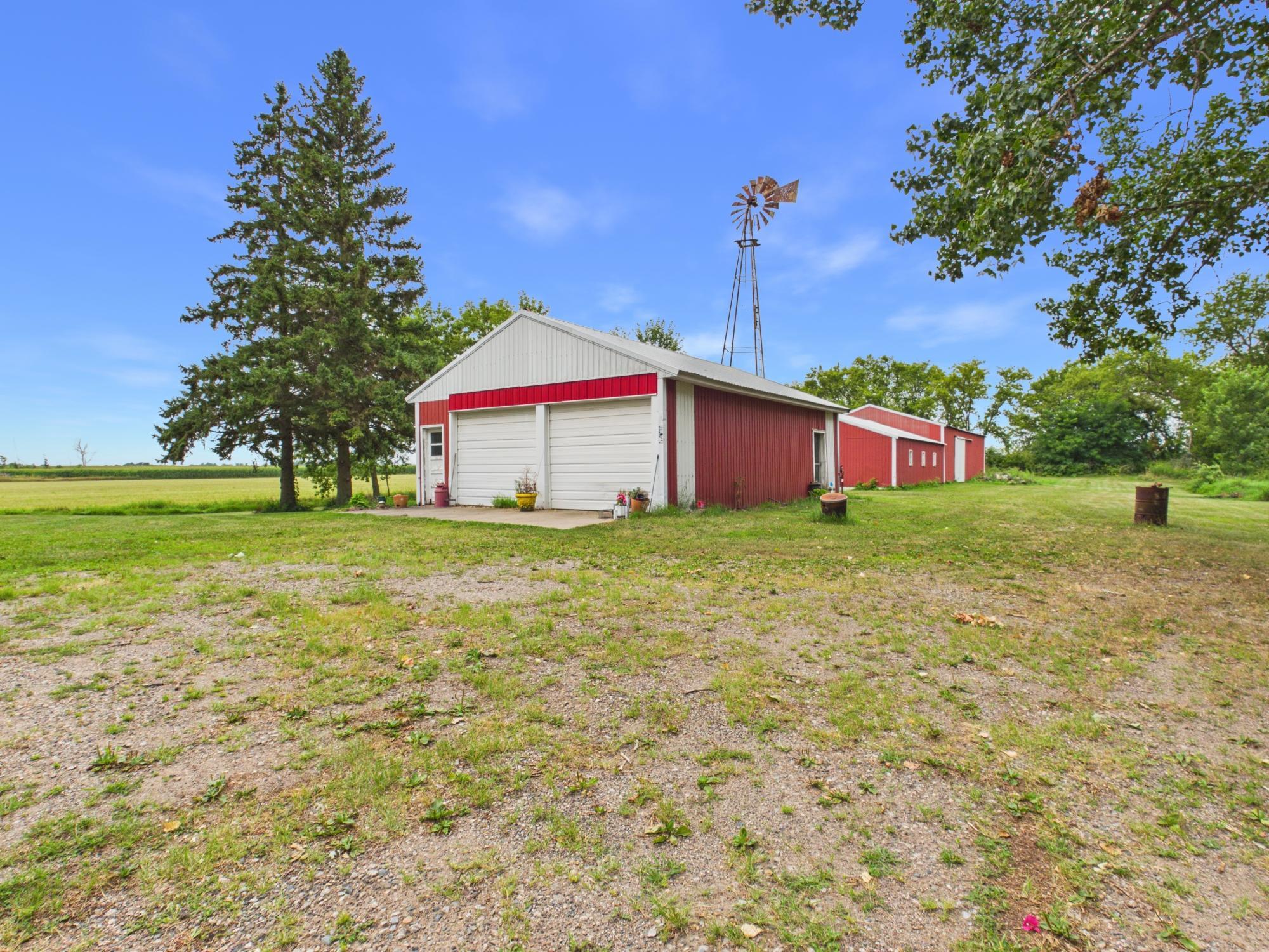 54592 Forest Boulevard Property Photo 26