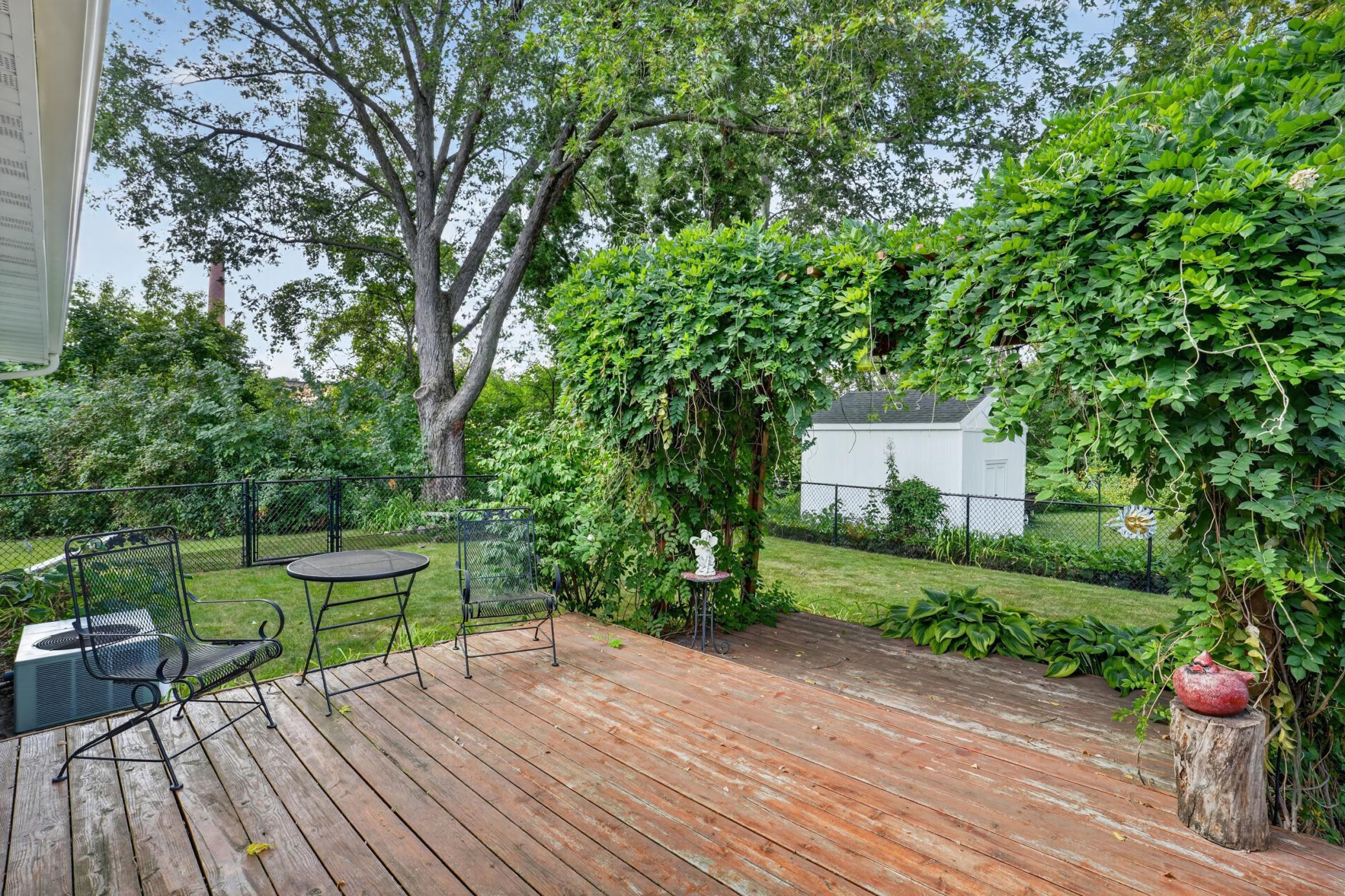 507 N Maple Street Property Photo 19