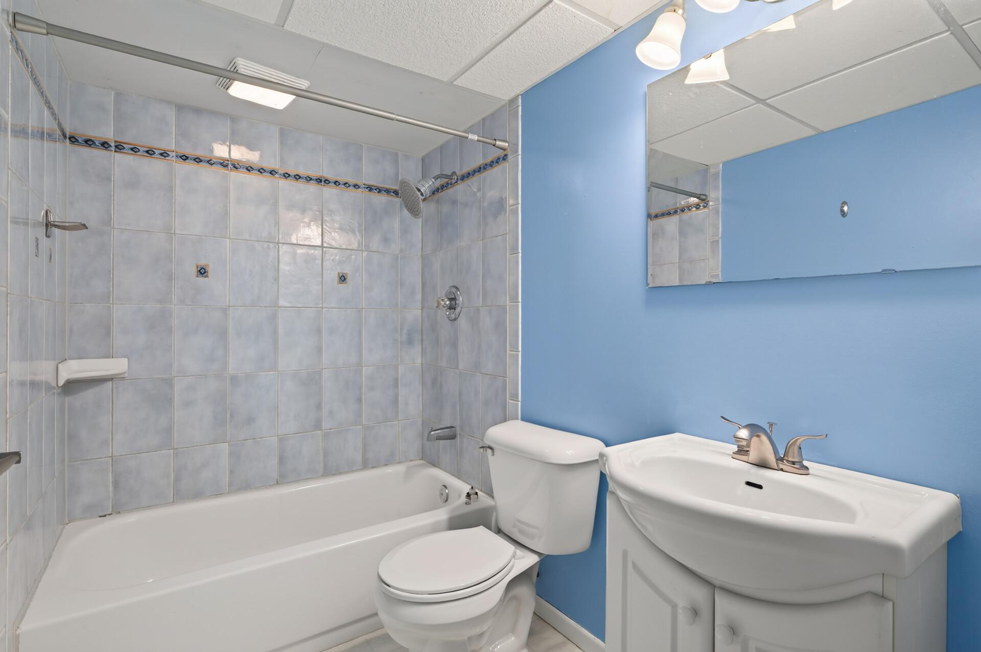 7631 Ontario Boulevard Property Photo 25