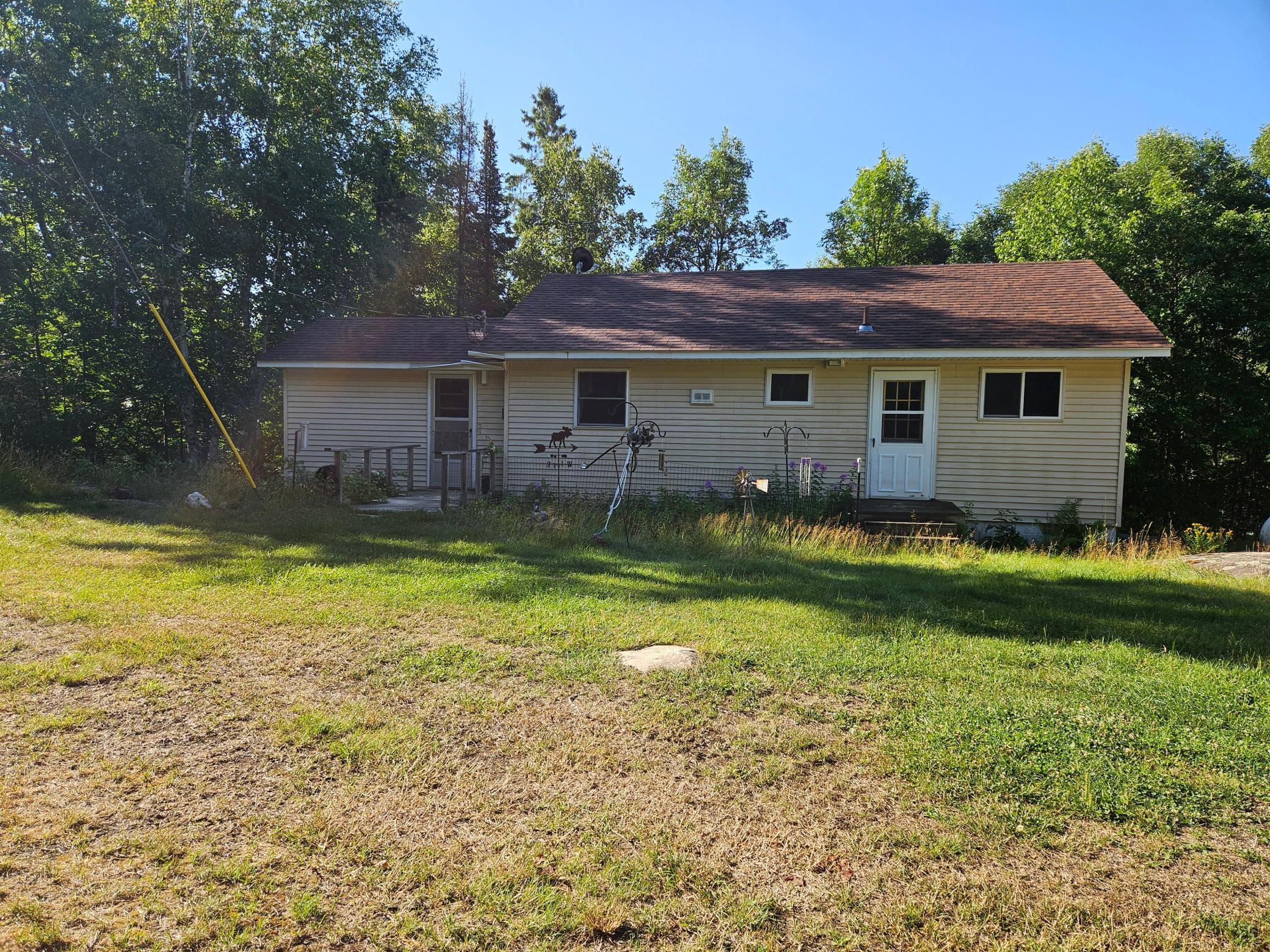 3306 Breezy Point Road Property Photo 1