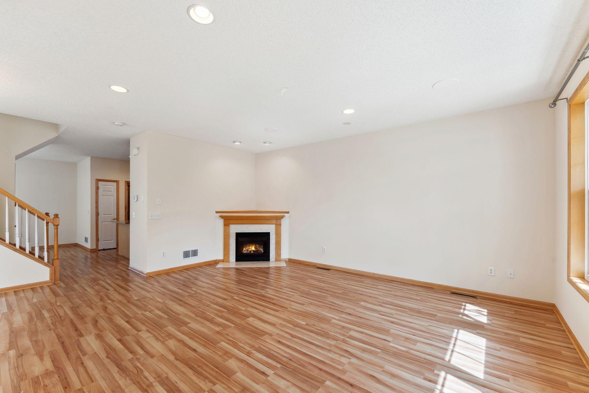 9902 Switch Grass Lane Property Photo 7