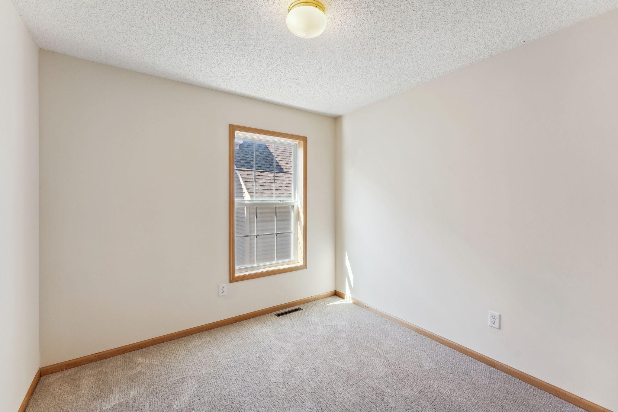 9902 Switch Grass Lane Property Photo 16