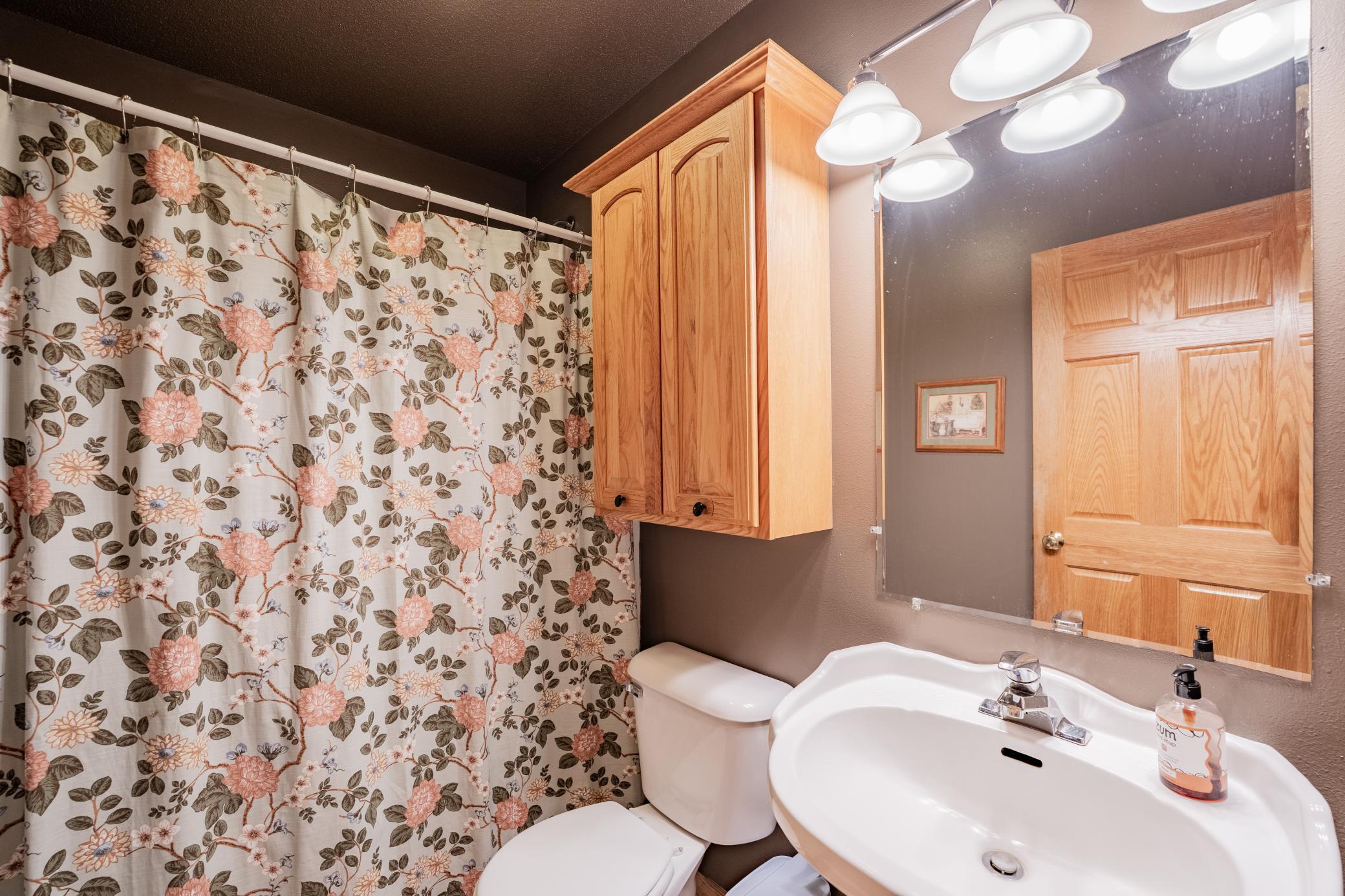 1704 Sierra Drive S Property Photo 28