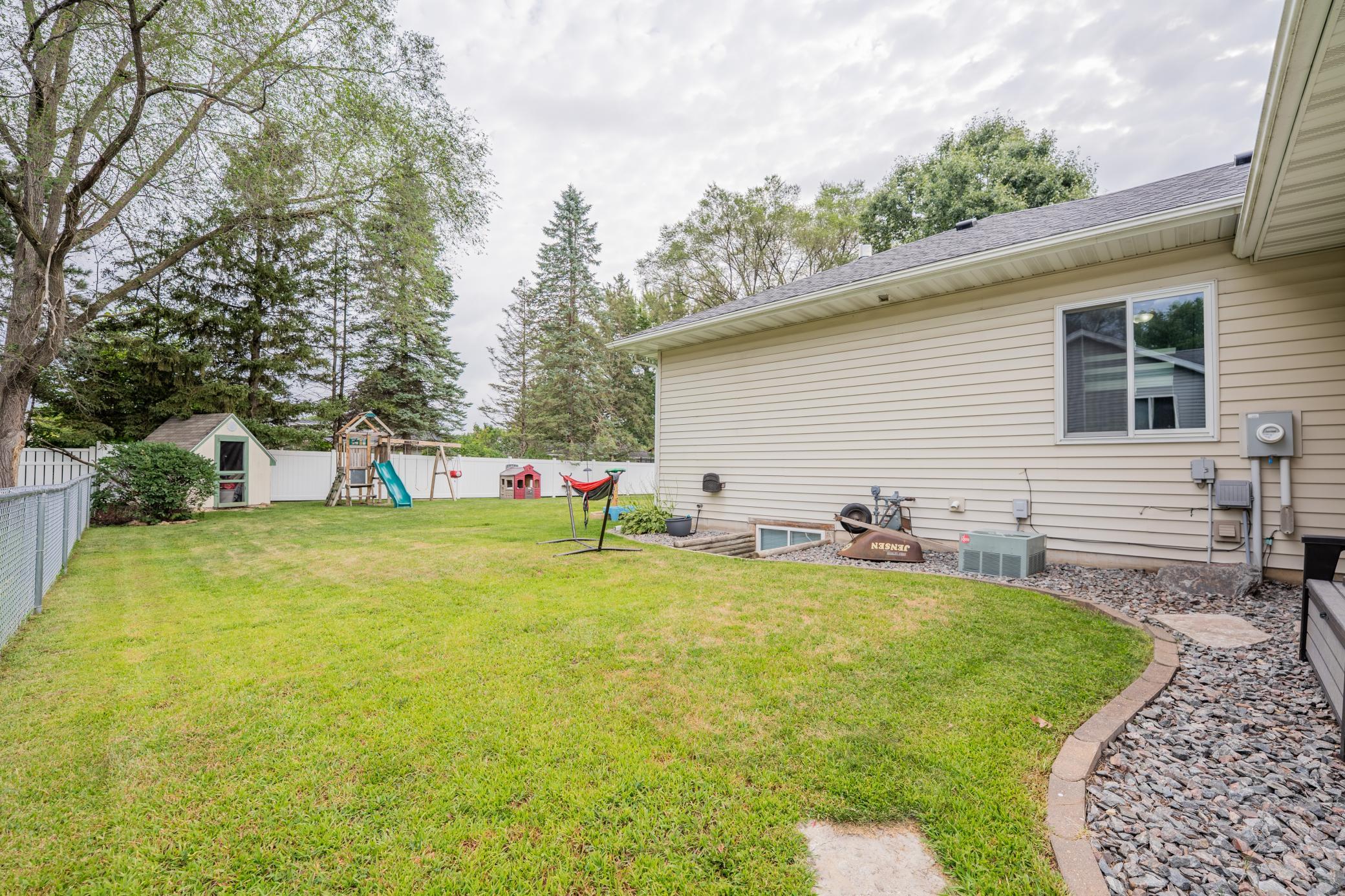 1704 Sierra Drive S Property Photo 59