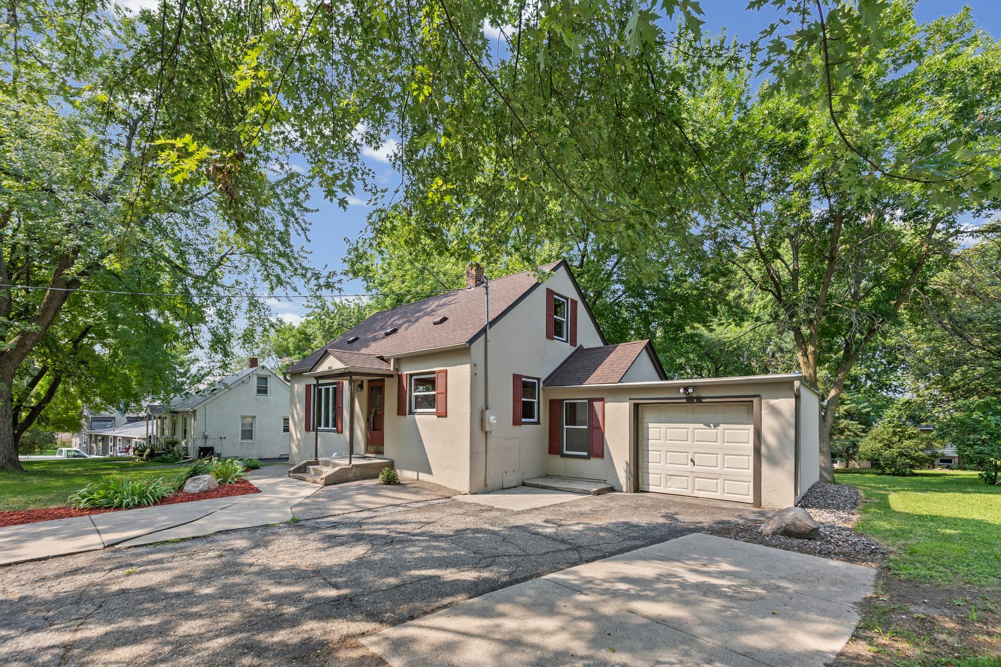 207 7th Street N Property Photo 4