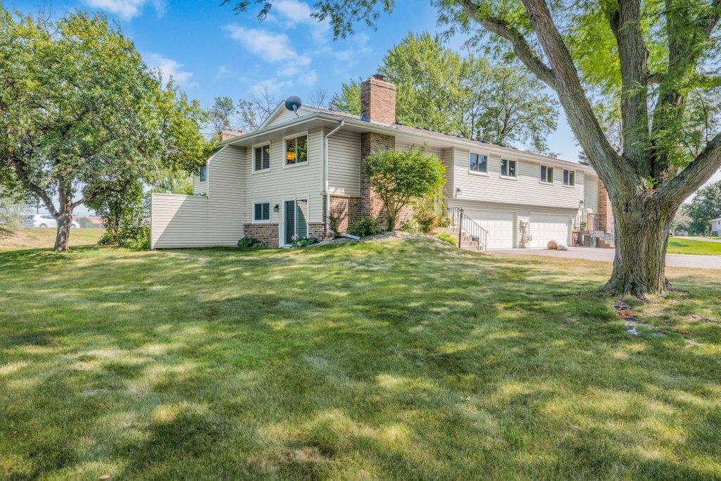 11934 70th Place N Property Photo 1