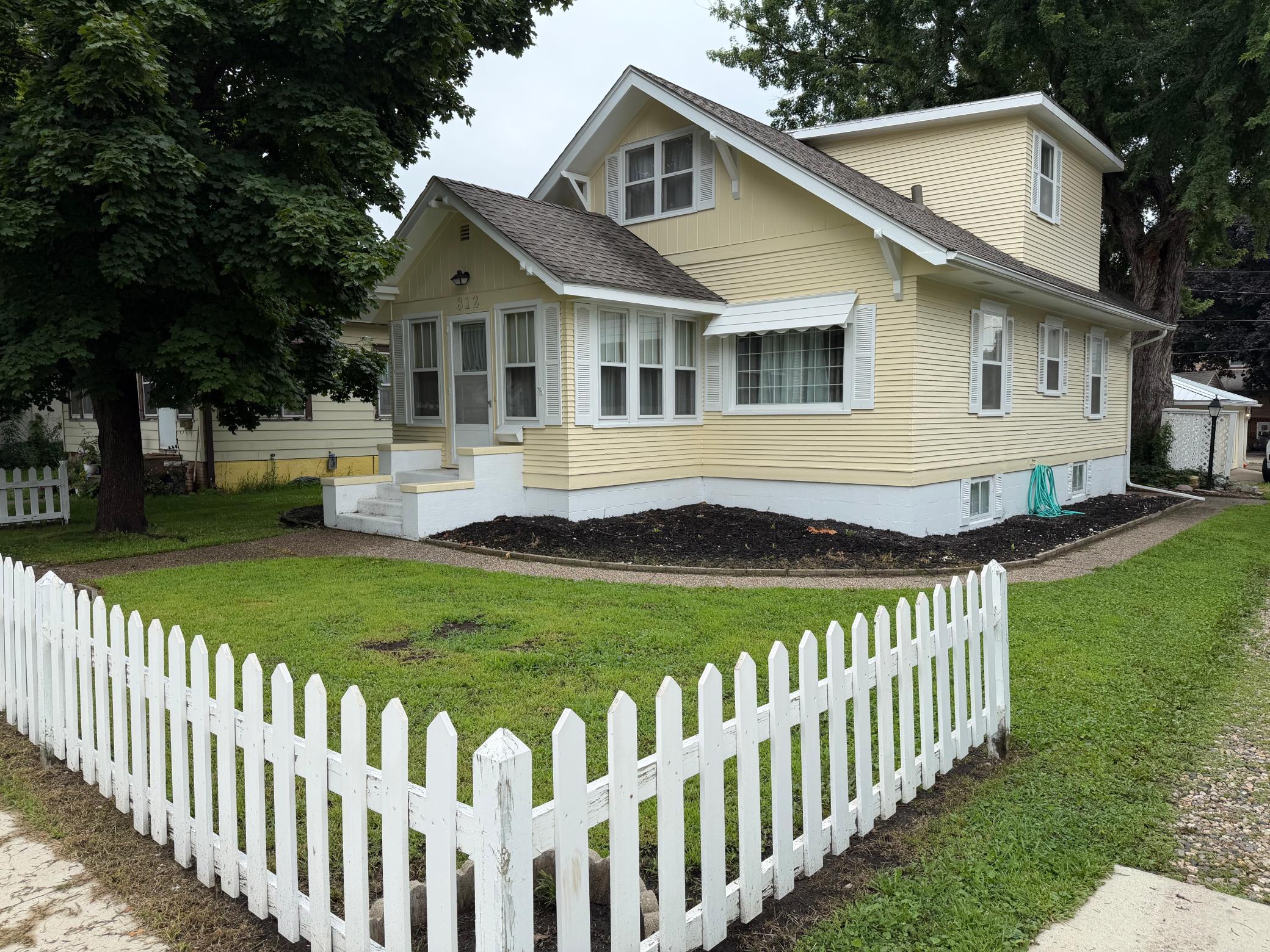 812 Bridge Avenue Property Photo 1