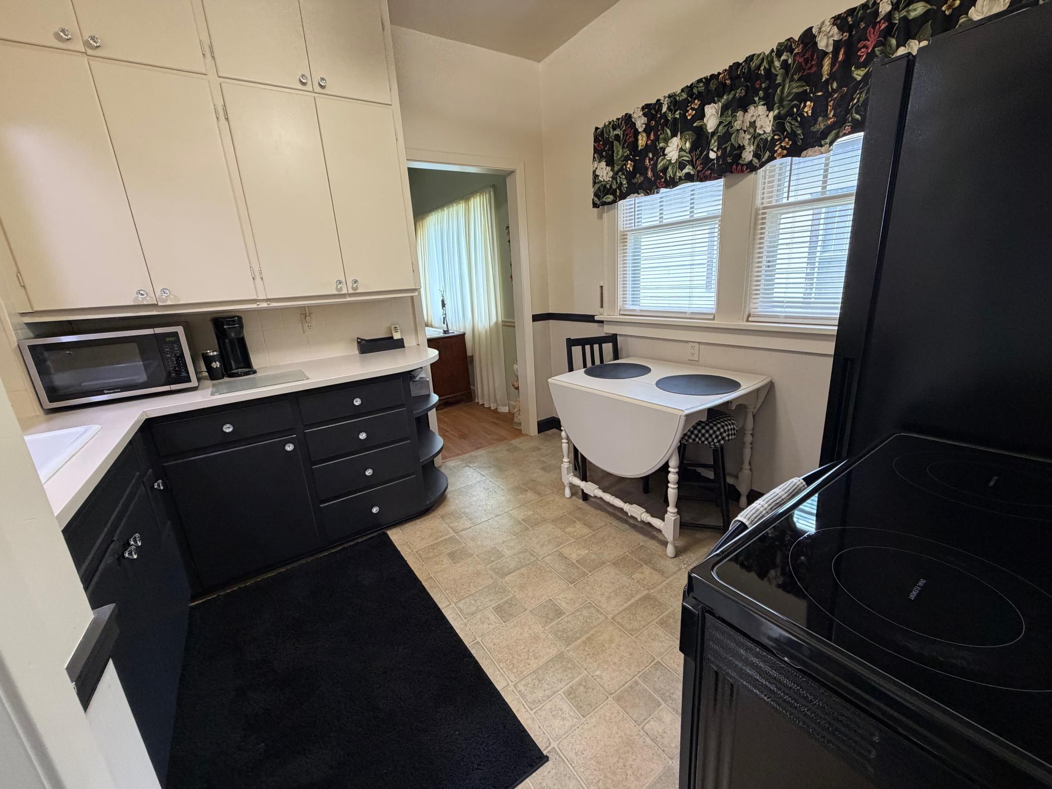 812 Bridge Avenue Property Photo 10