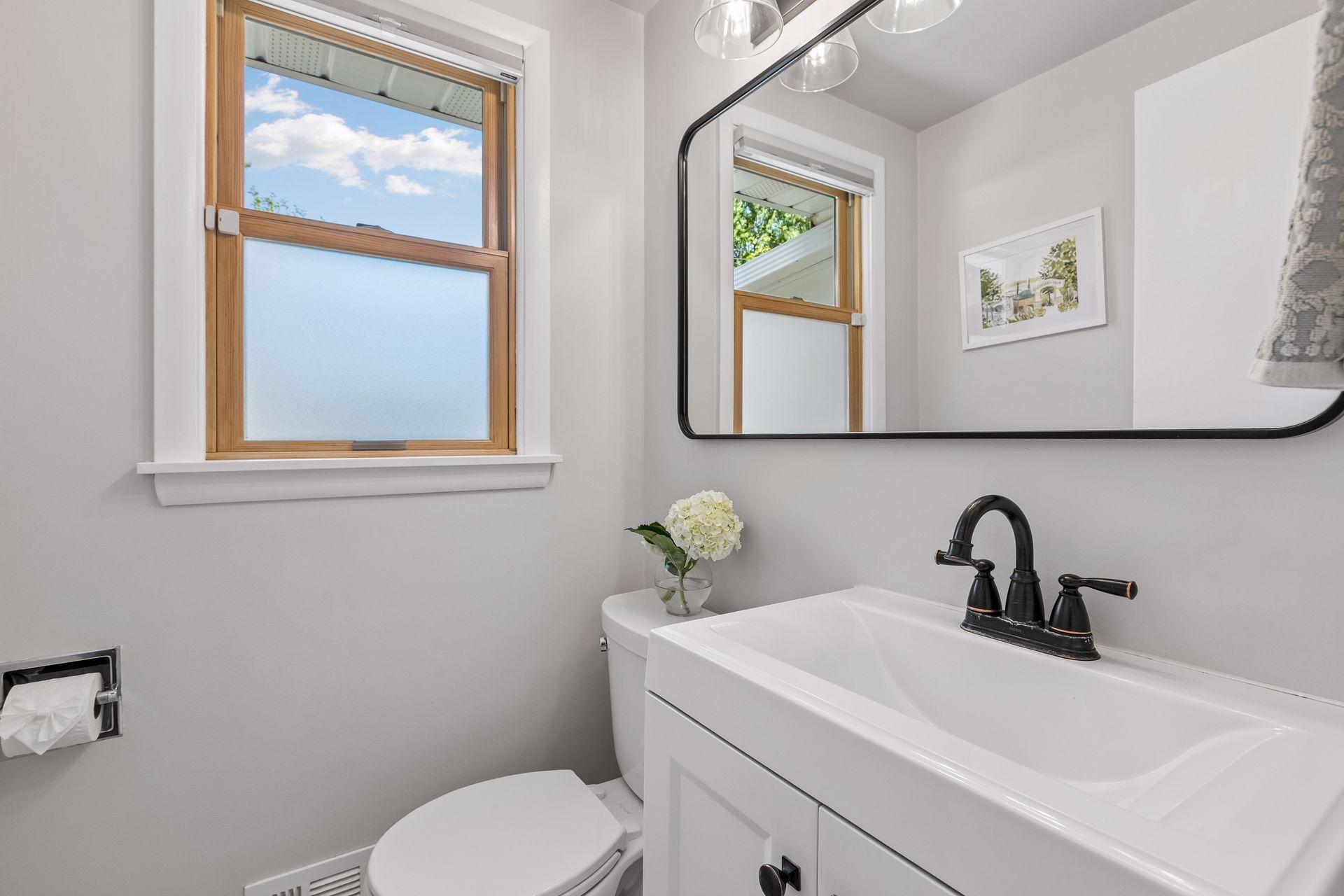 4147 Hull Road Property Photo 12