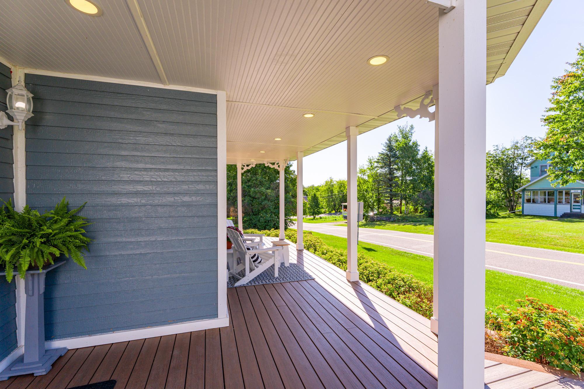 309 2nd Street N Property Photo 3