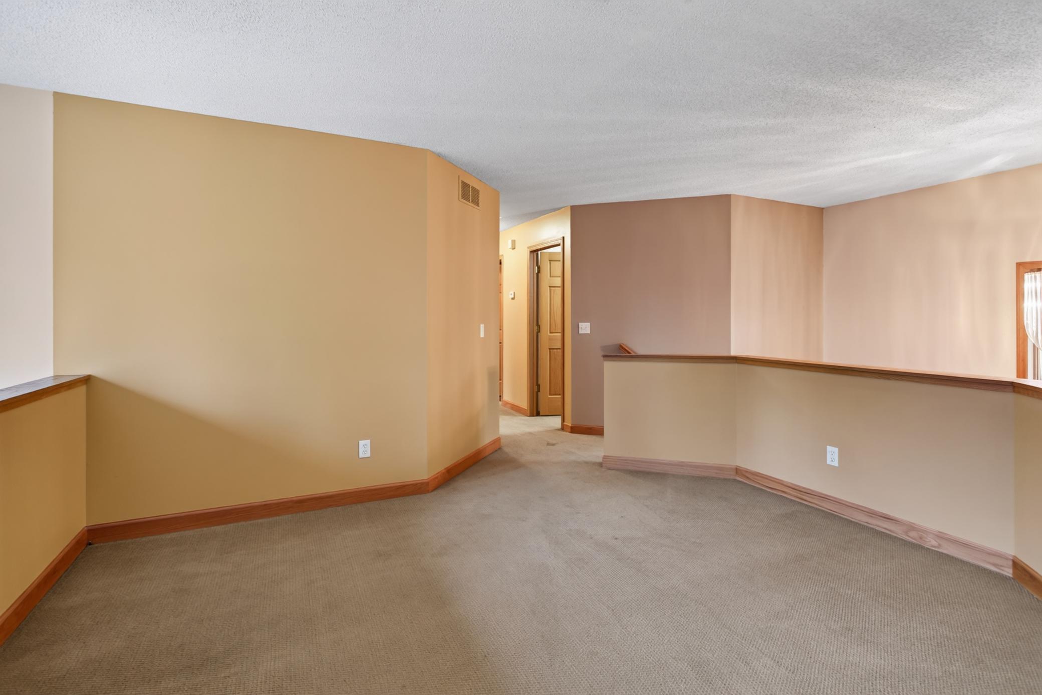 2117 Edinbrook Terrace Property Photo 12