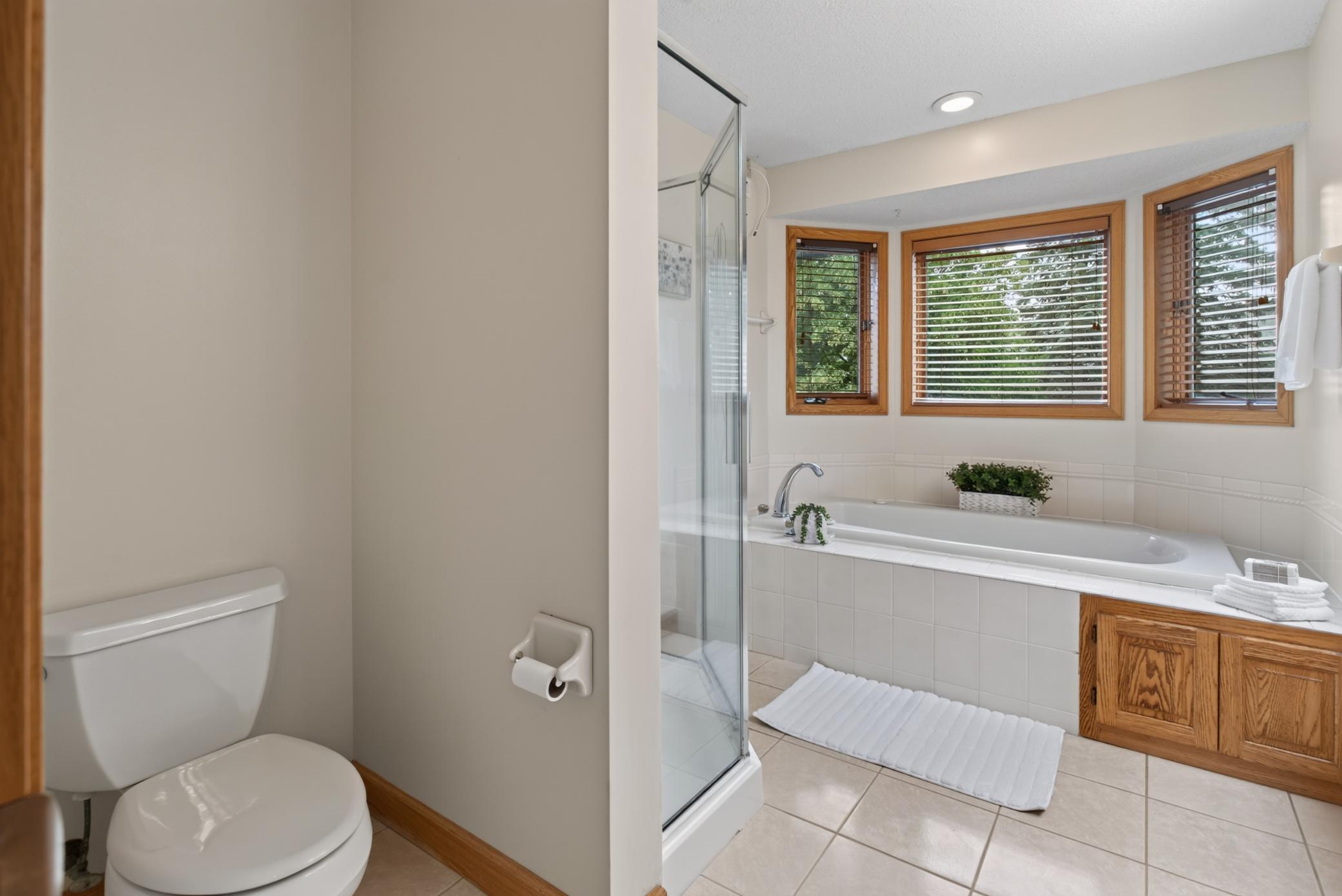 2117 Edinbrook Terrace Property Photo 15